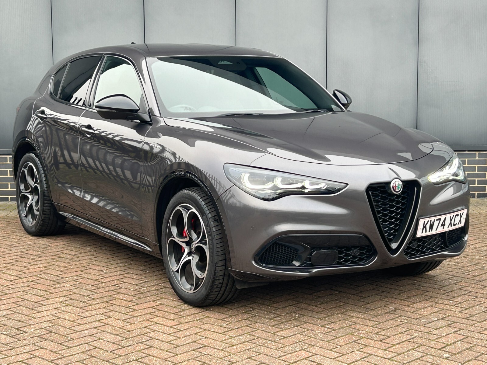 Main listing image - Alfa Romeo Stelvio