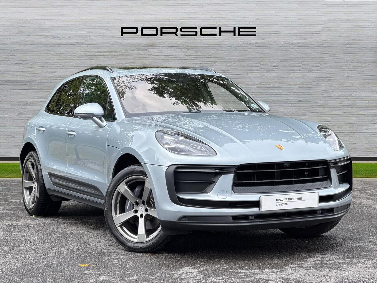 Main listing image - Porsche Macan