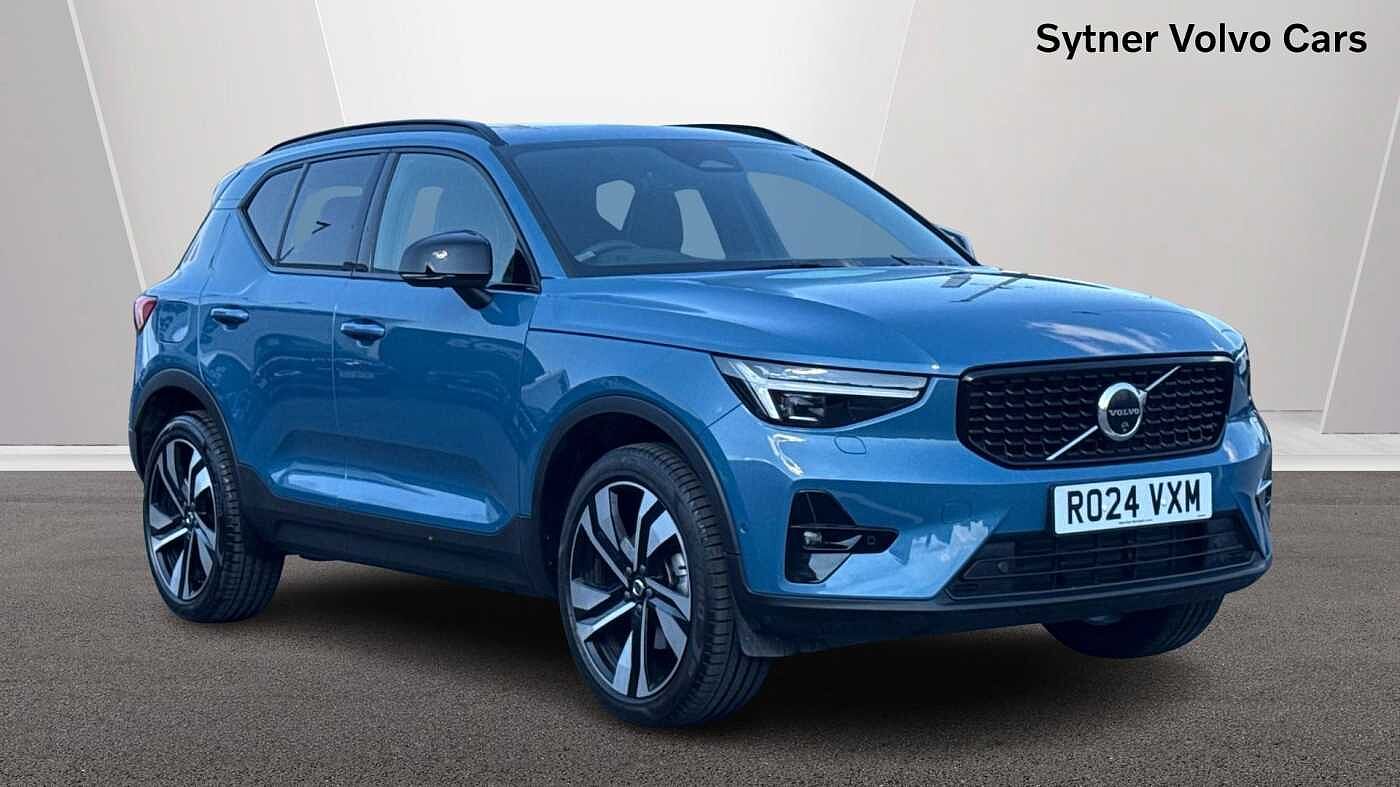 Main listing image - Volvo XC40
