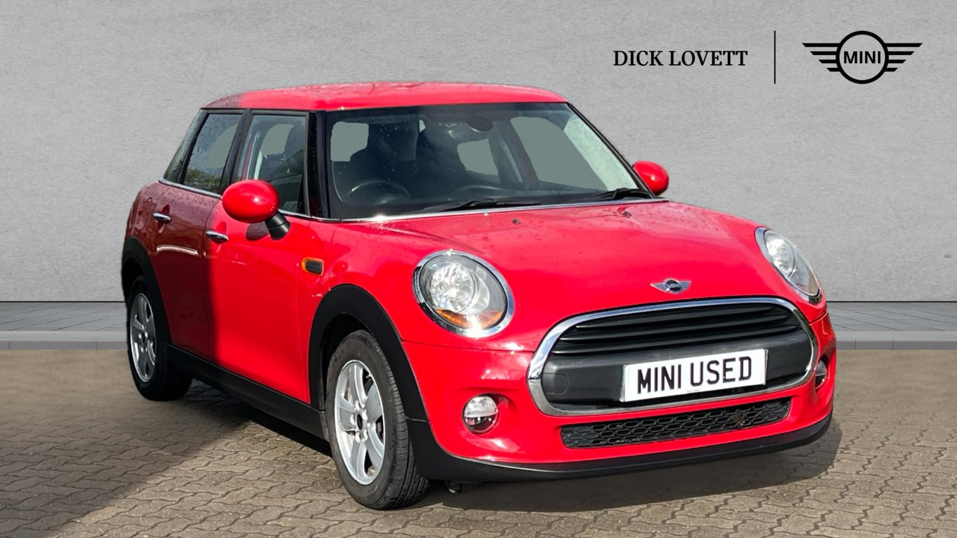 Main listing image - MINI Hatchback 5dr