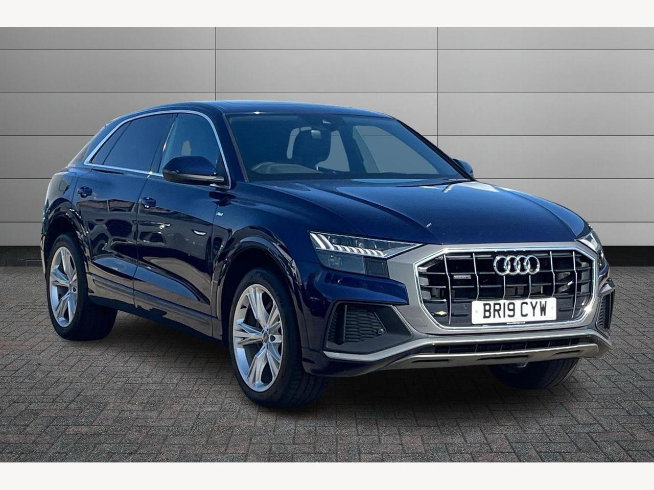 Main listing image - Audi Q8