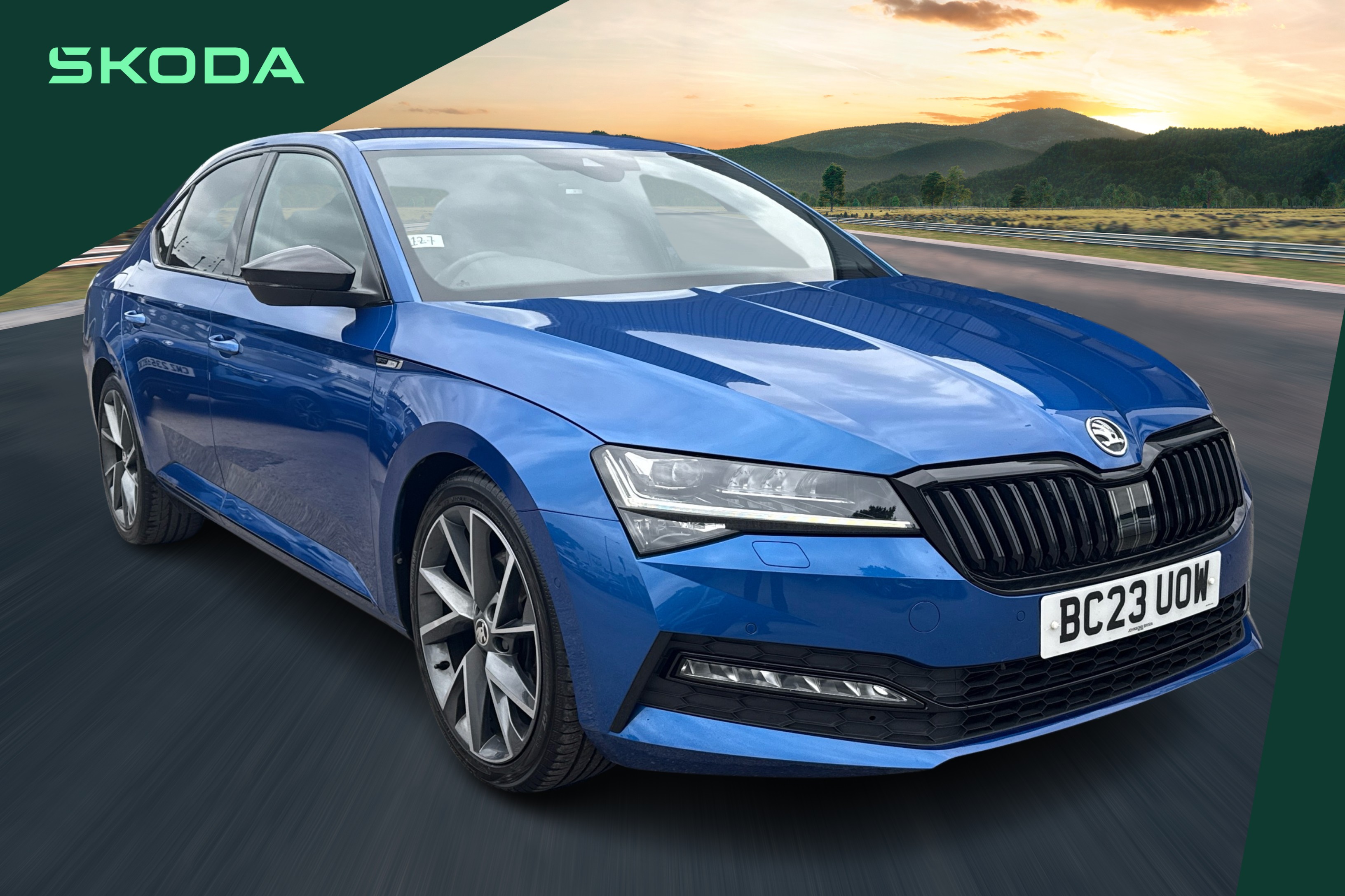 Main listing image - Skoda Superb