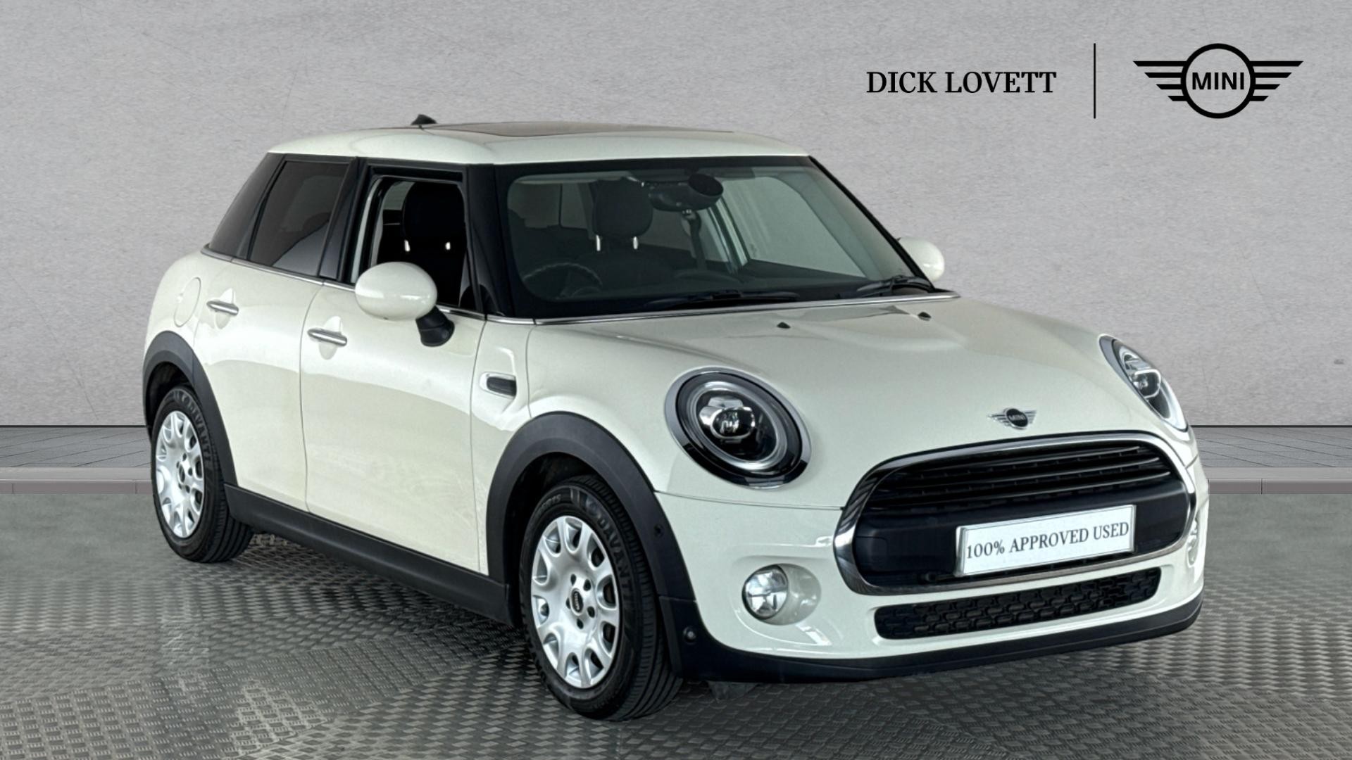 Main listing image - MINI Hatchback 5dr