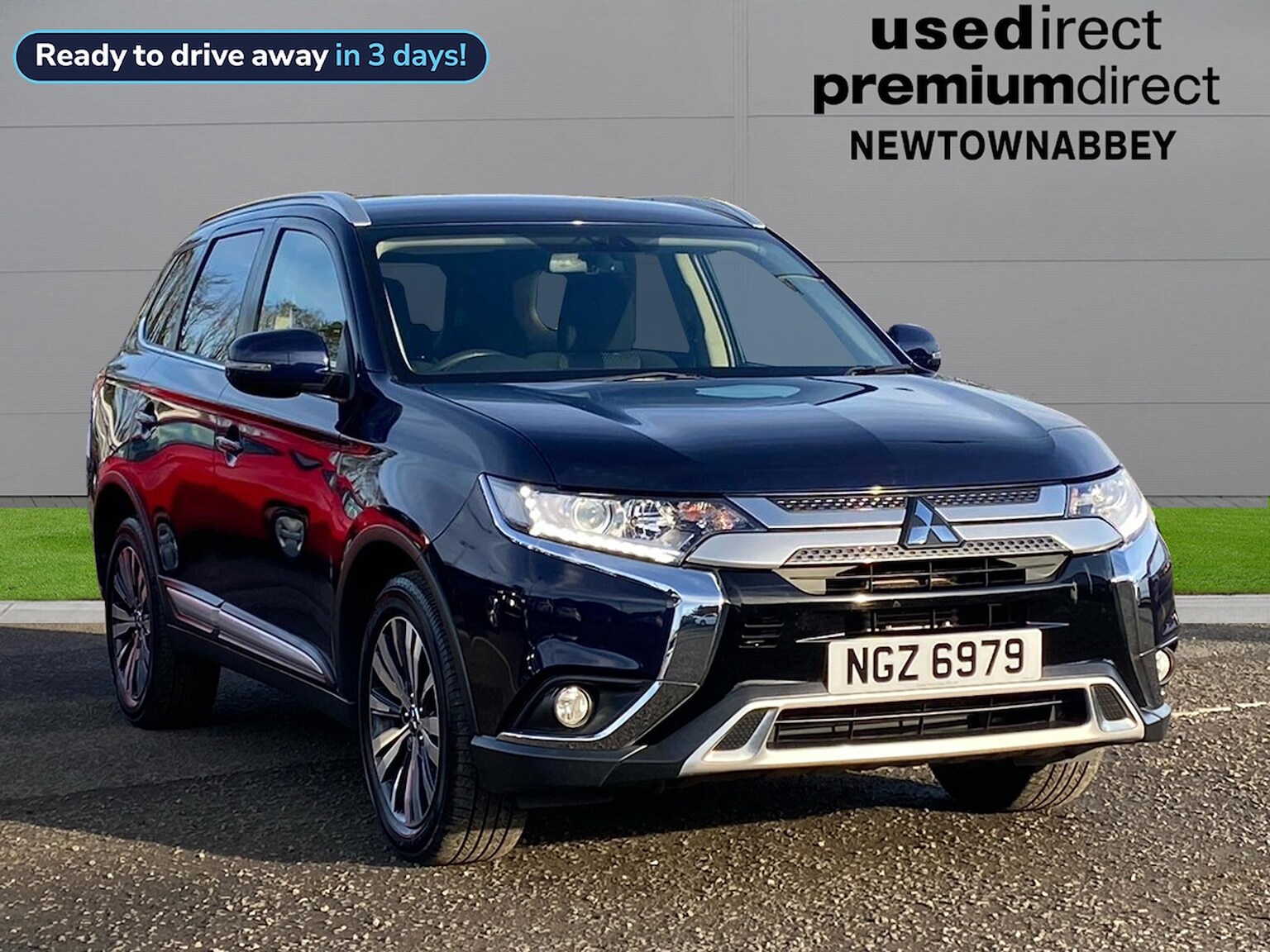 Main listing image - Mitsubishi Outlander