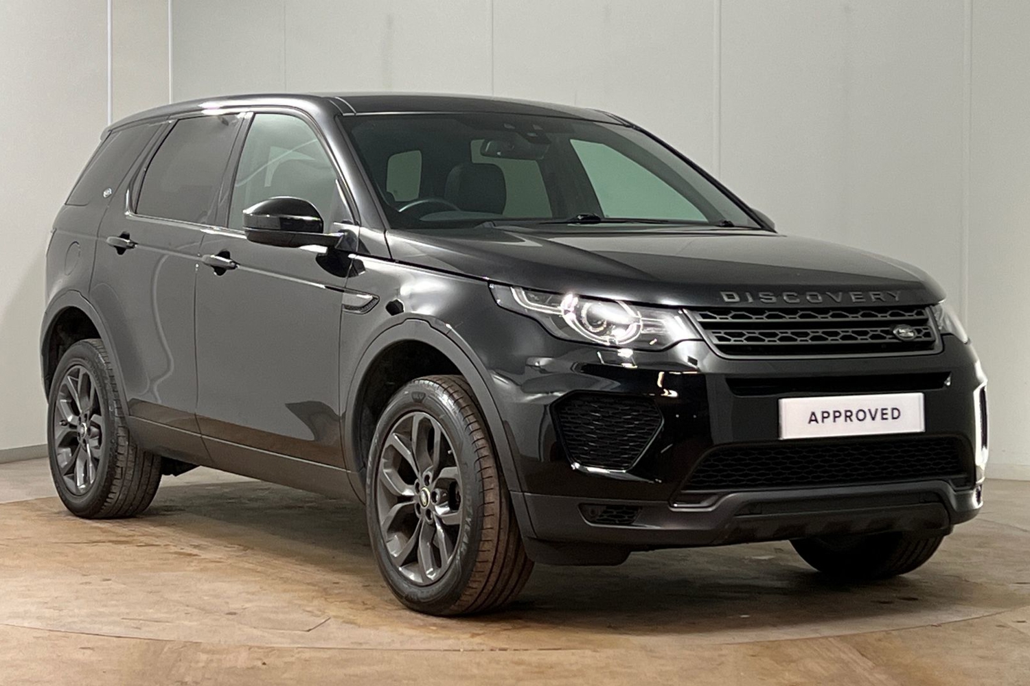 Main listing image - Land Rover Discovery Sport