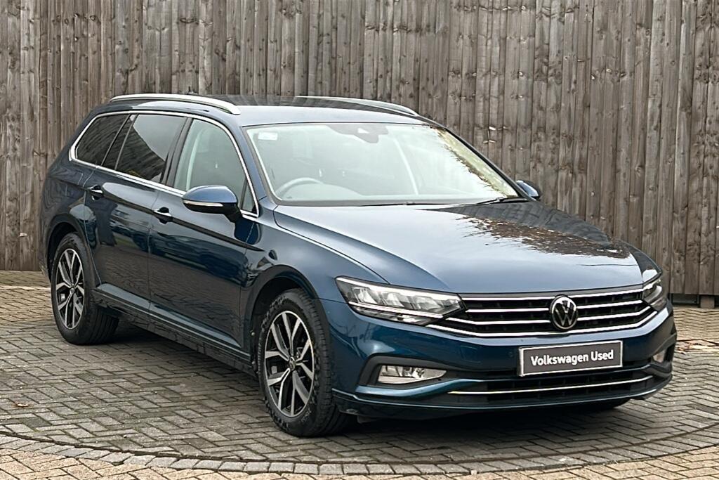 Main listing image - Volkswagen Passat Estate