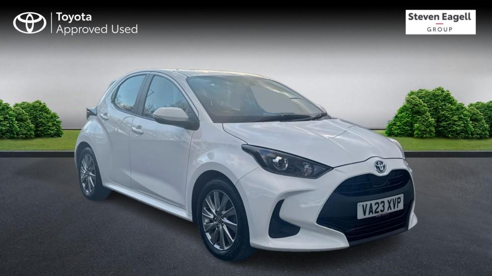 Main listing image - Toyota Yaris