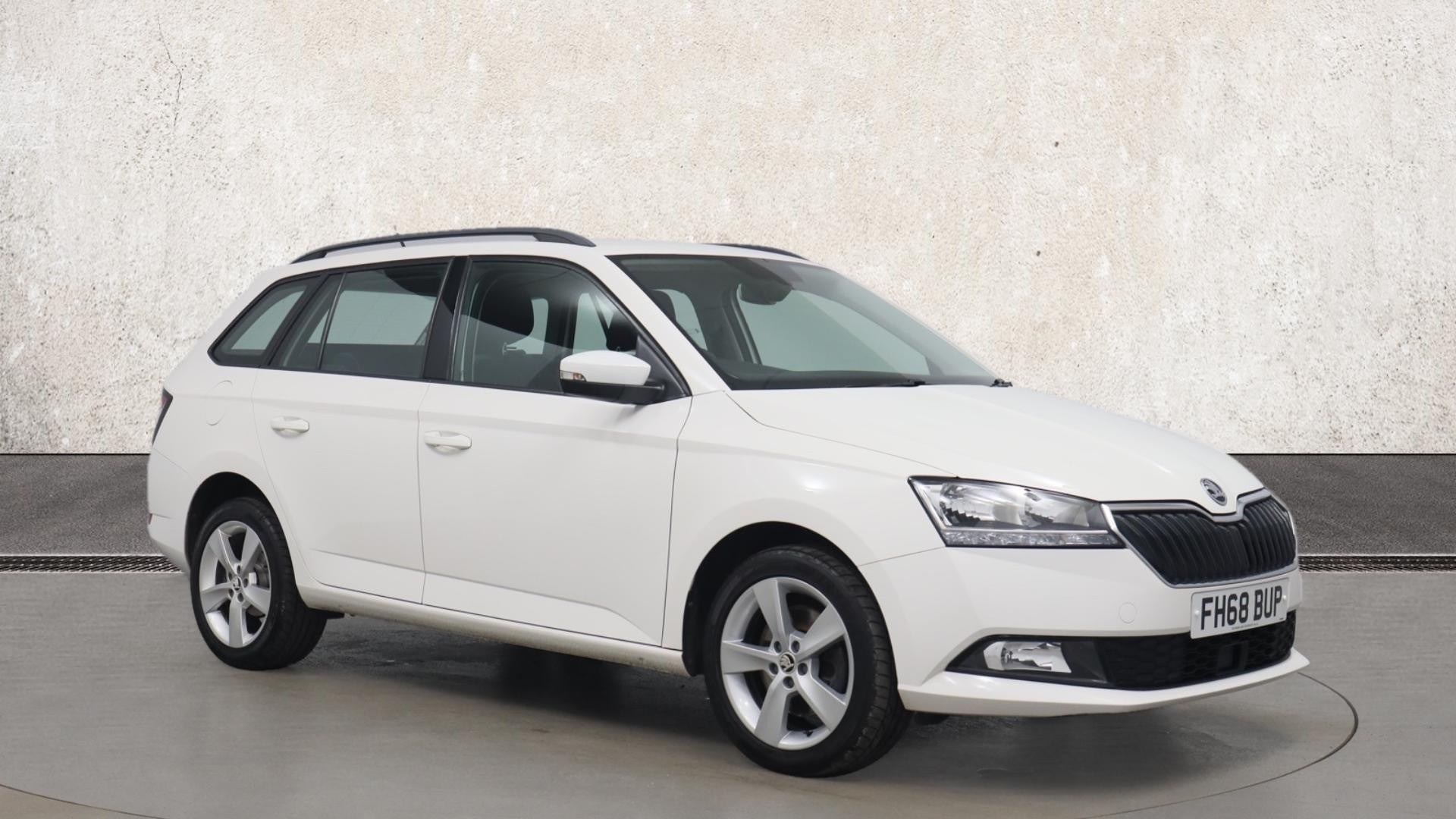 Main listing image - Skoda Fabia Estate