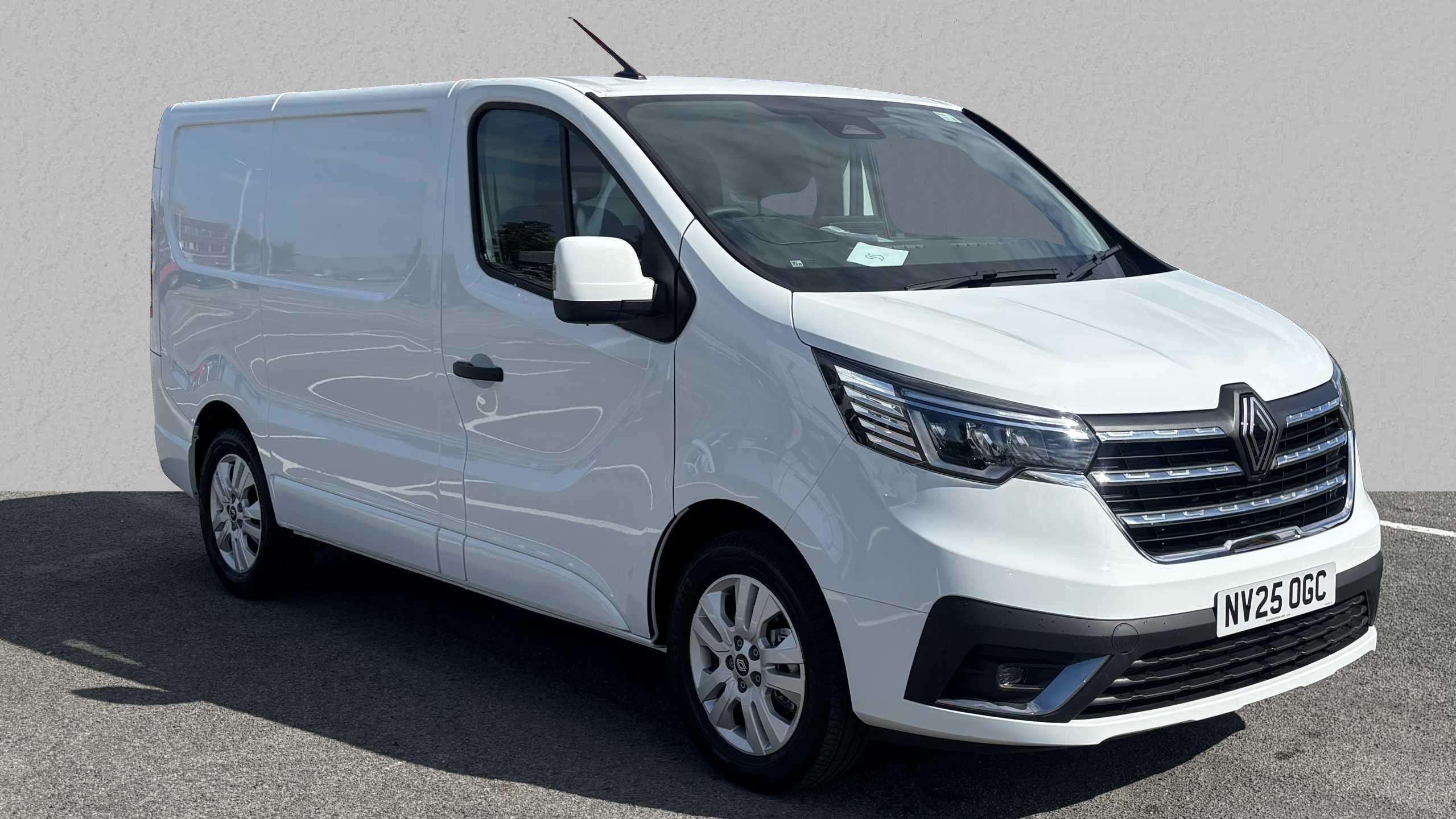 Main listing image - Renault Trafic