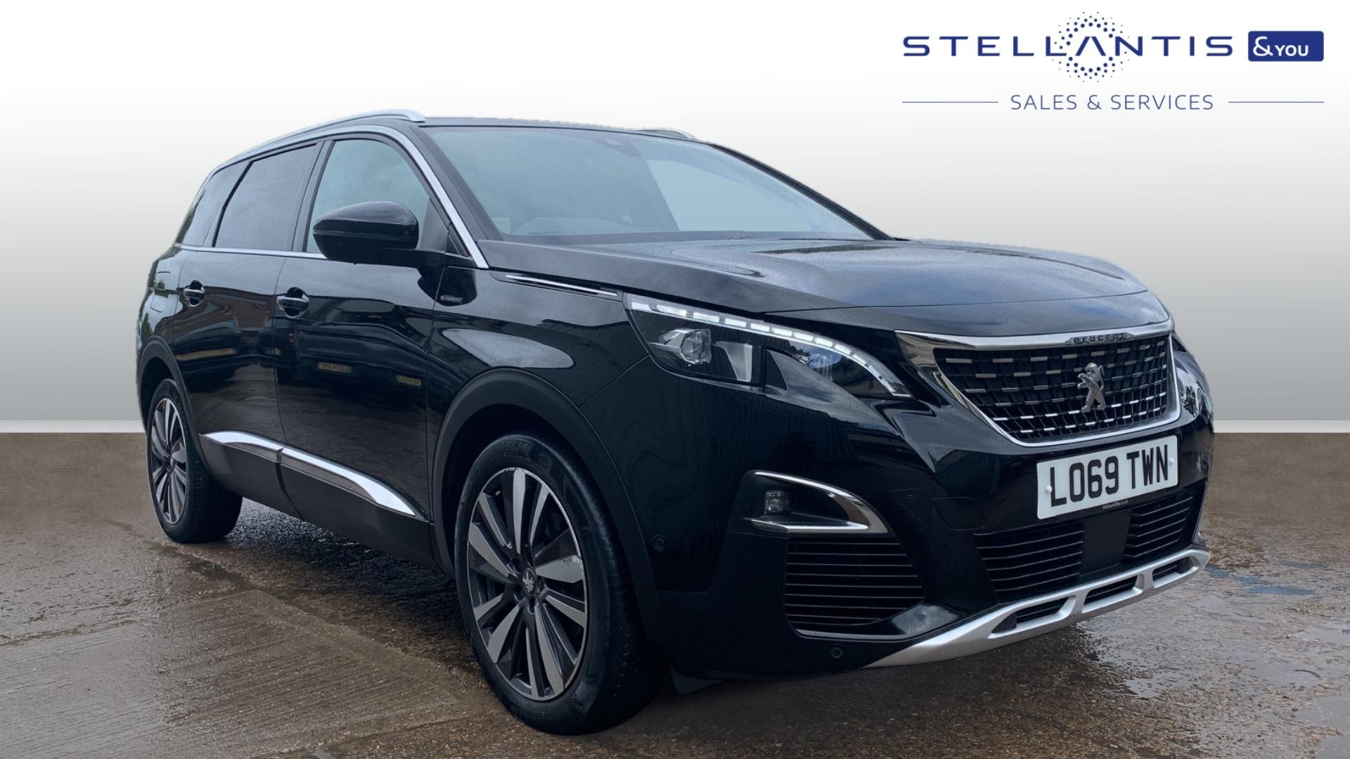 Main listing image - Peugeot 5008