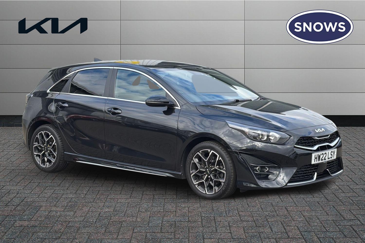 Main listing image - Kia Ceed