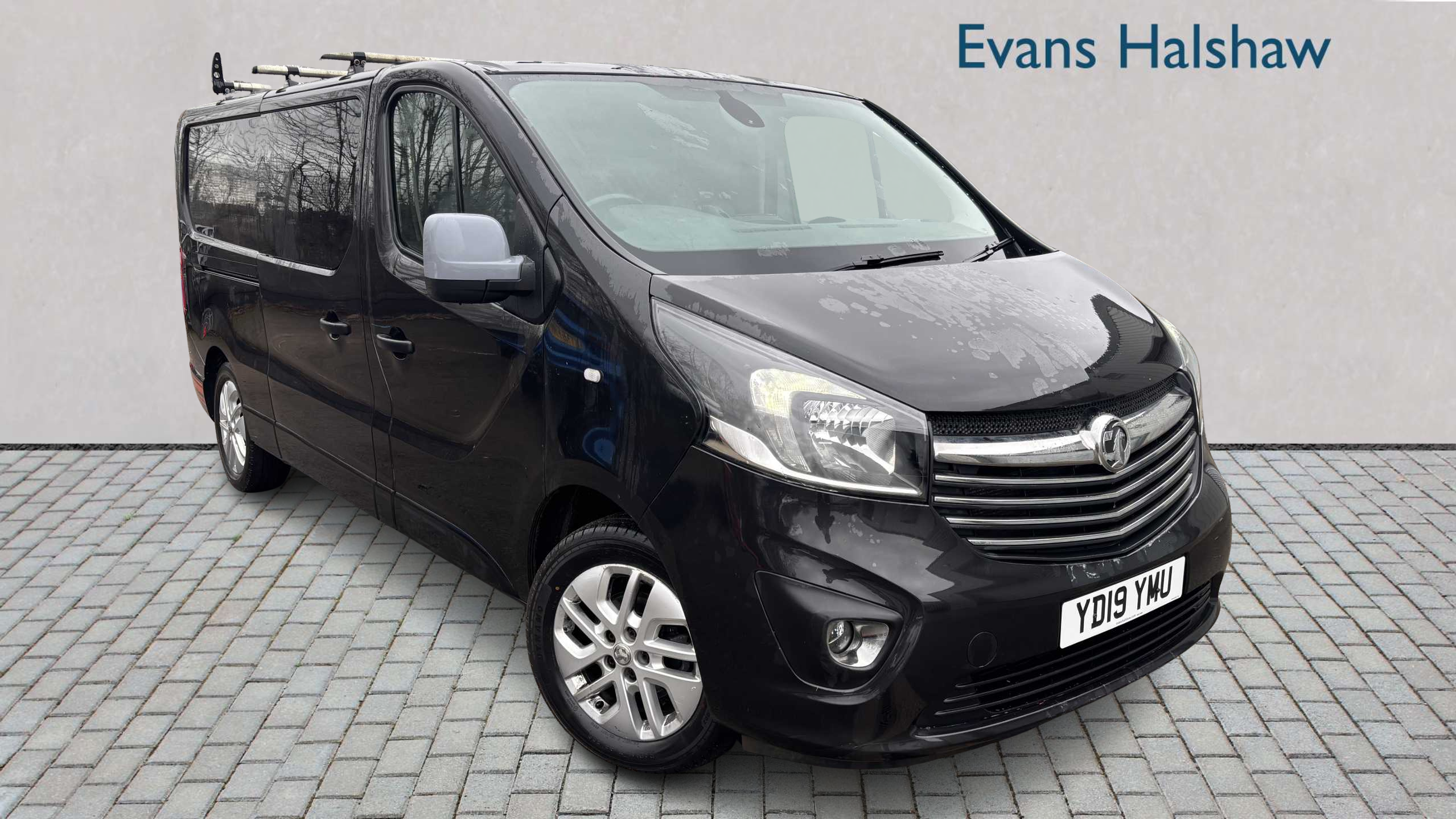 Main listing image - Vauxhall Vivaro