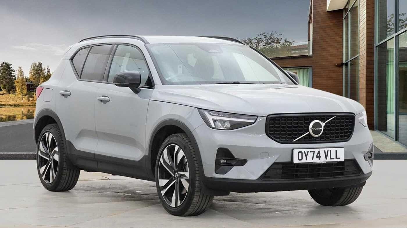 Main listing image - Volvo XC40