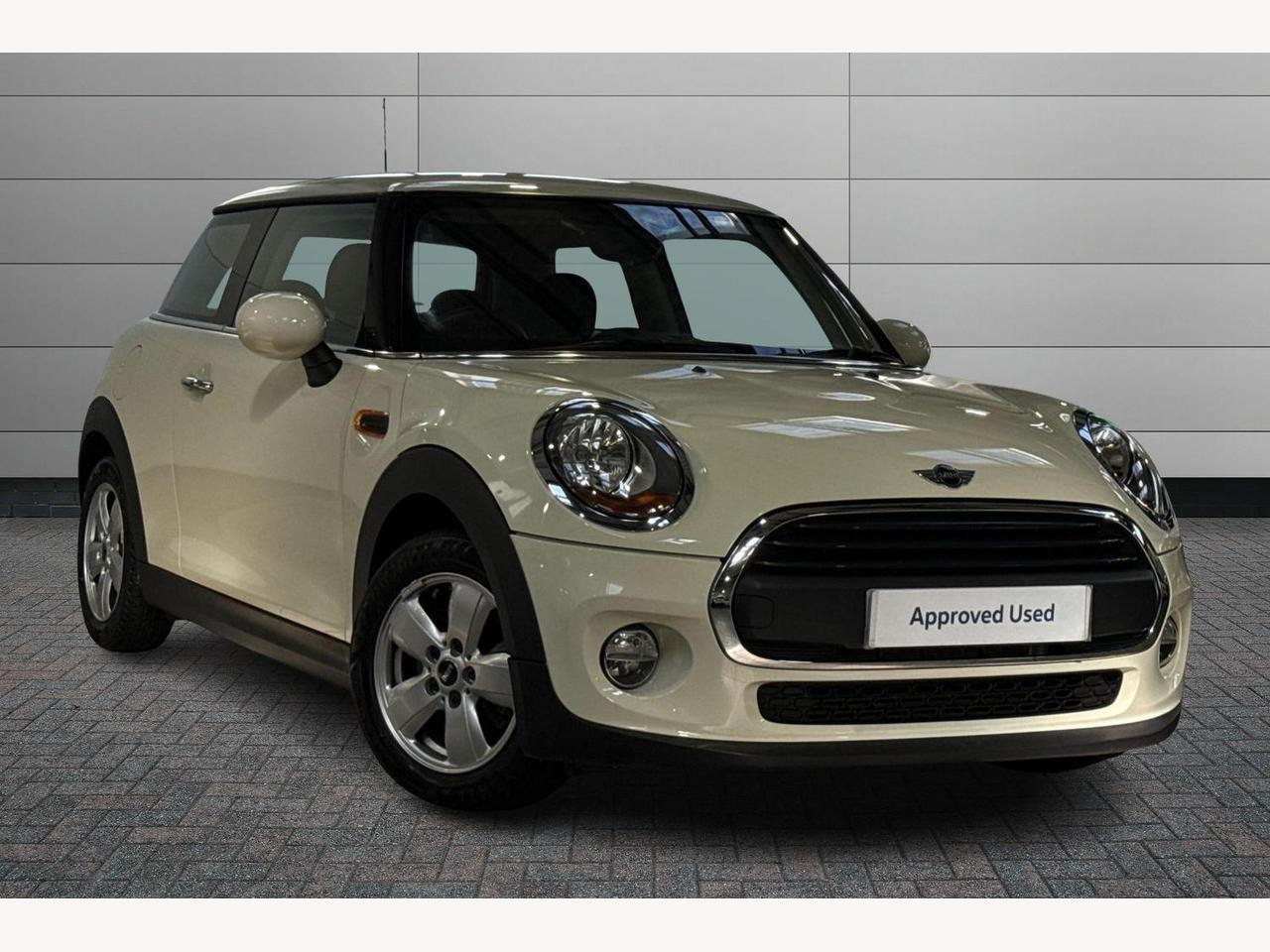 Main listing image - MINI Hatchback