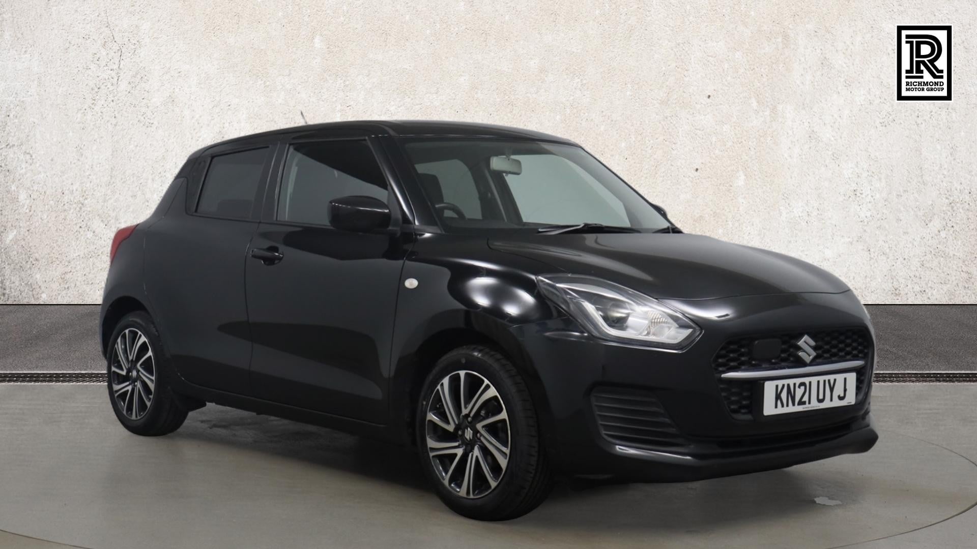 Main listing image - Suzuki Swift