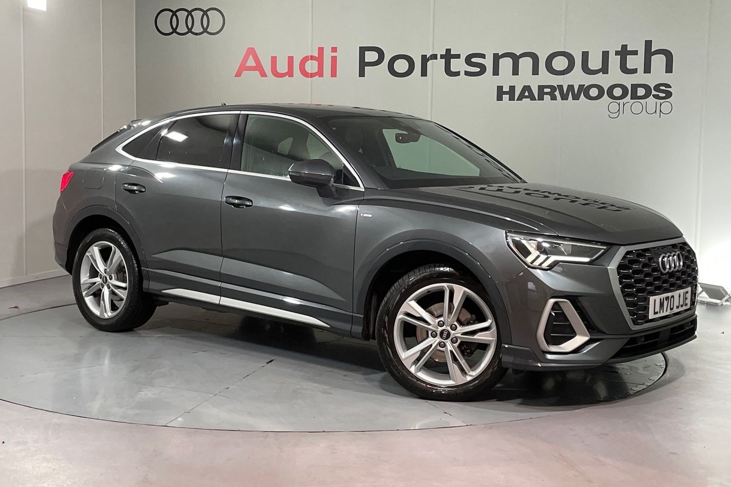 Main listing image - Audi Q3