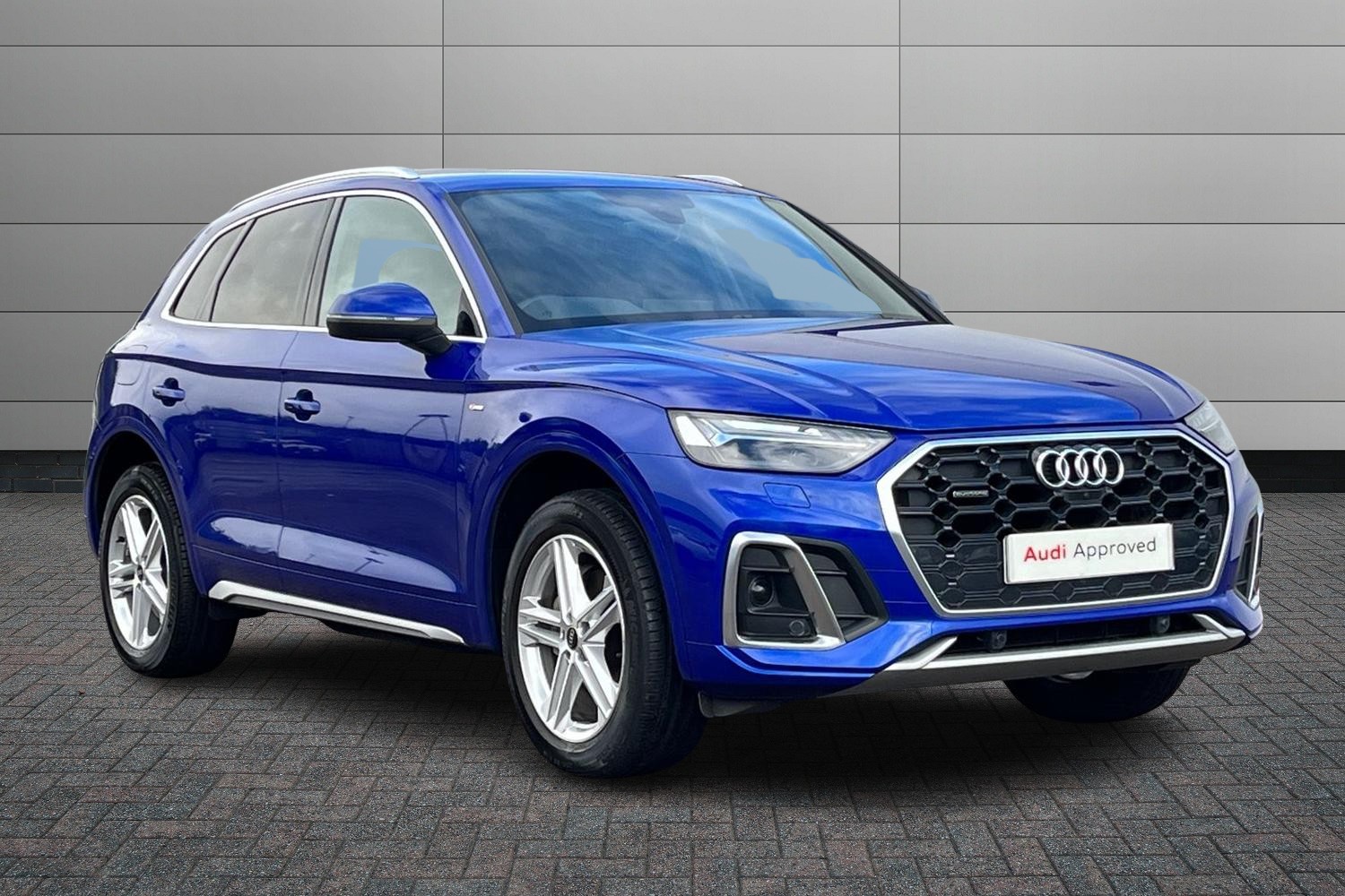 Main listing image - Audi Q5