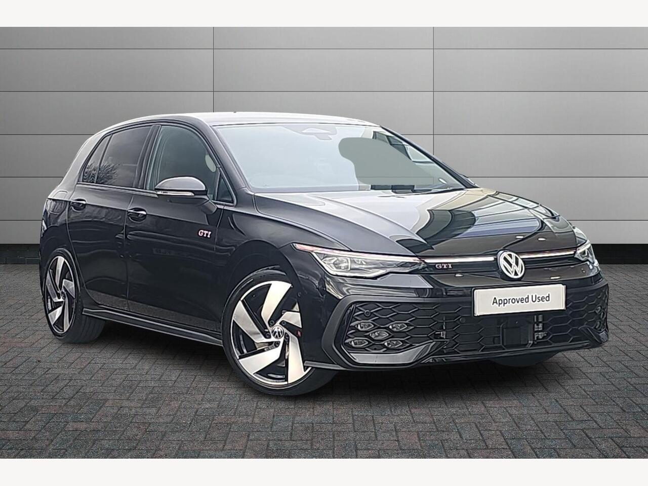 Main listing image - Volkswagen Golf