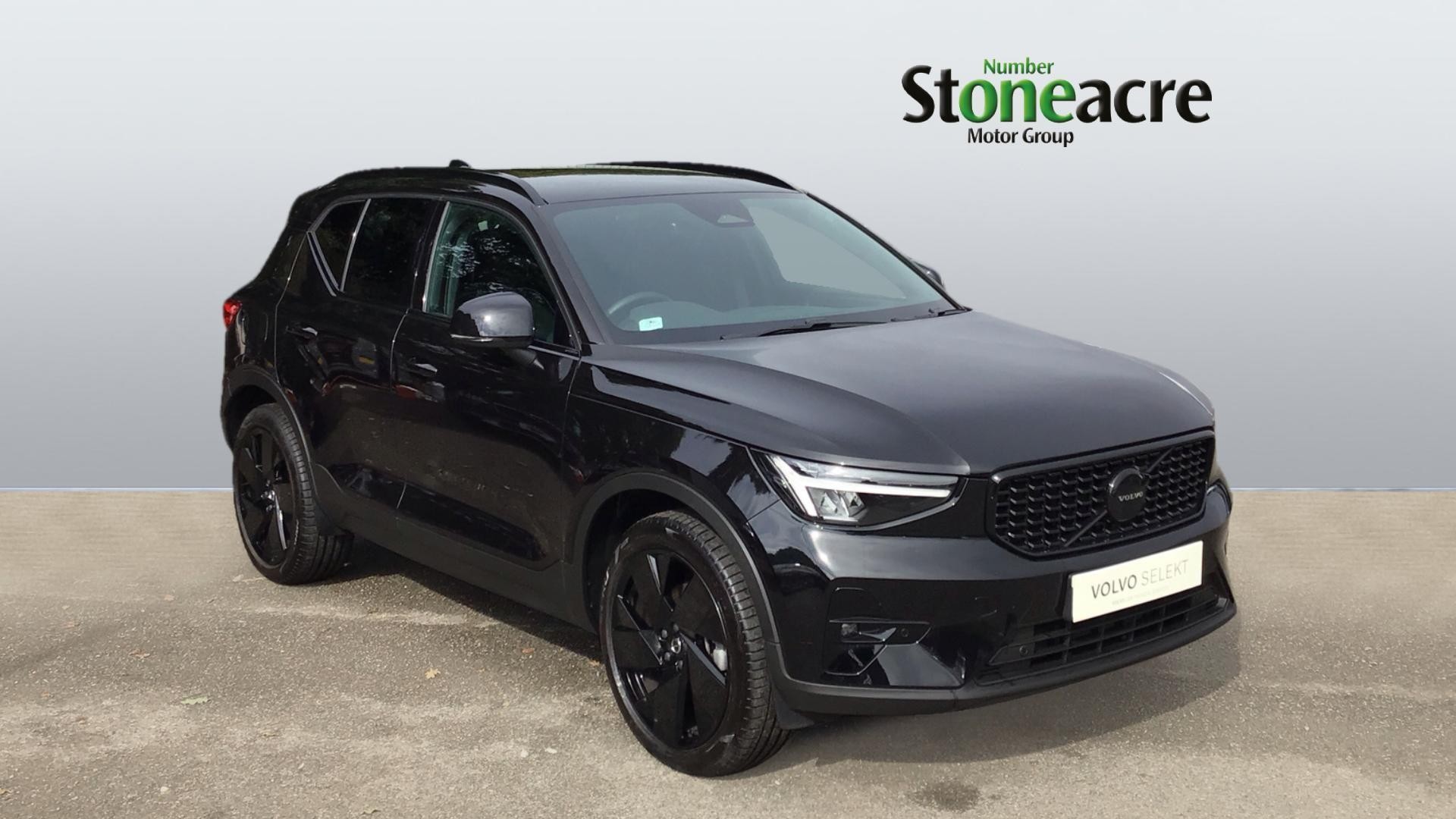 Main listing image - Volvo XC40