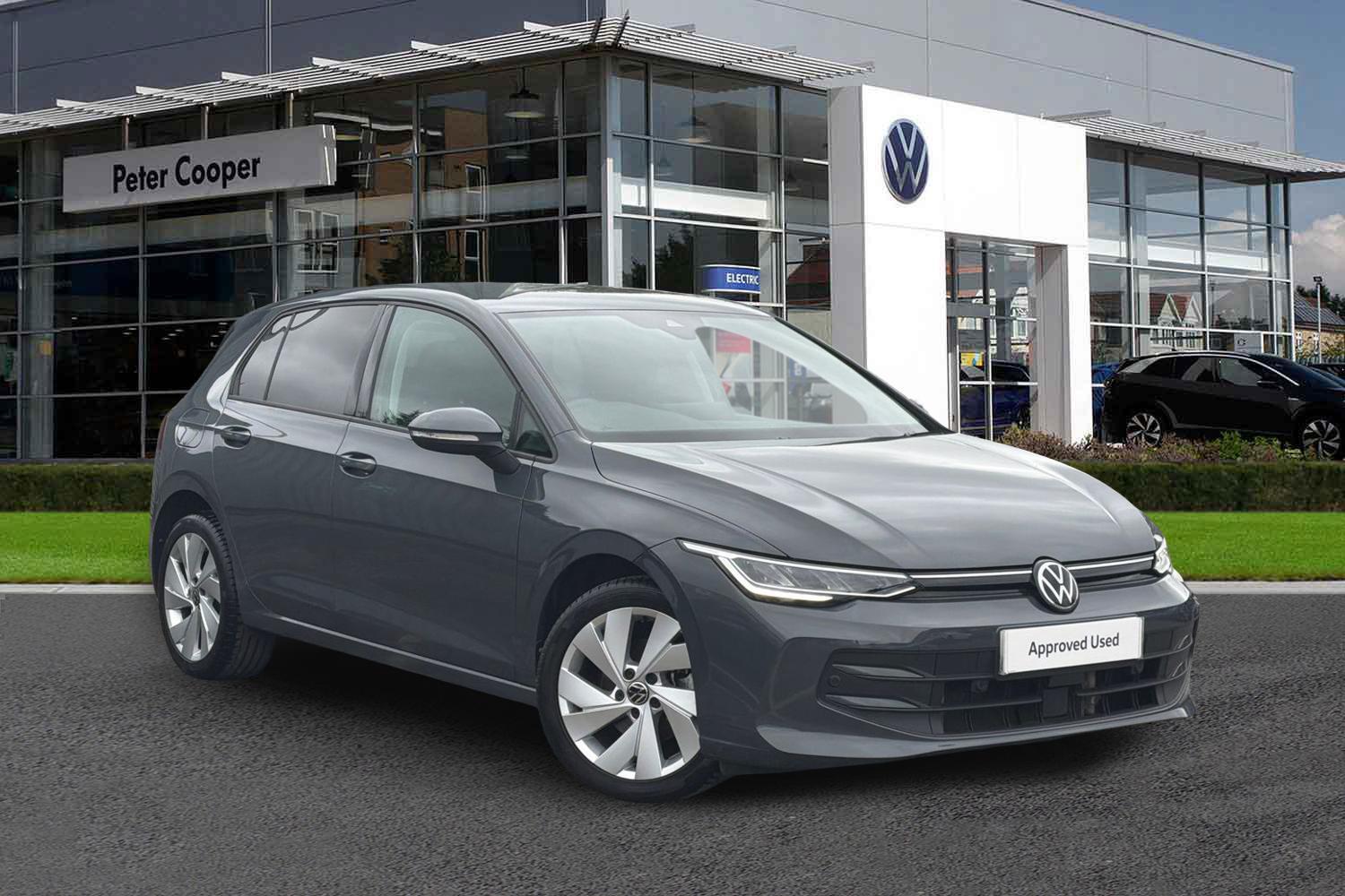 Main listing image - Volkswagen Golf