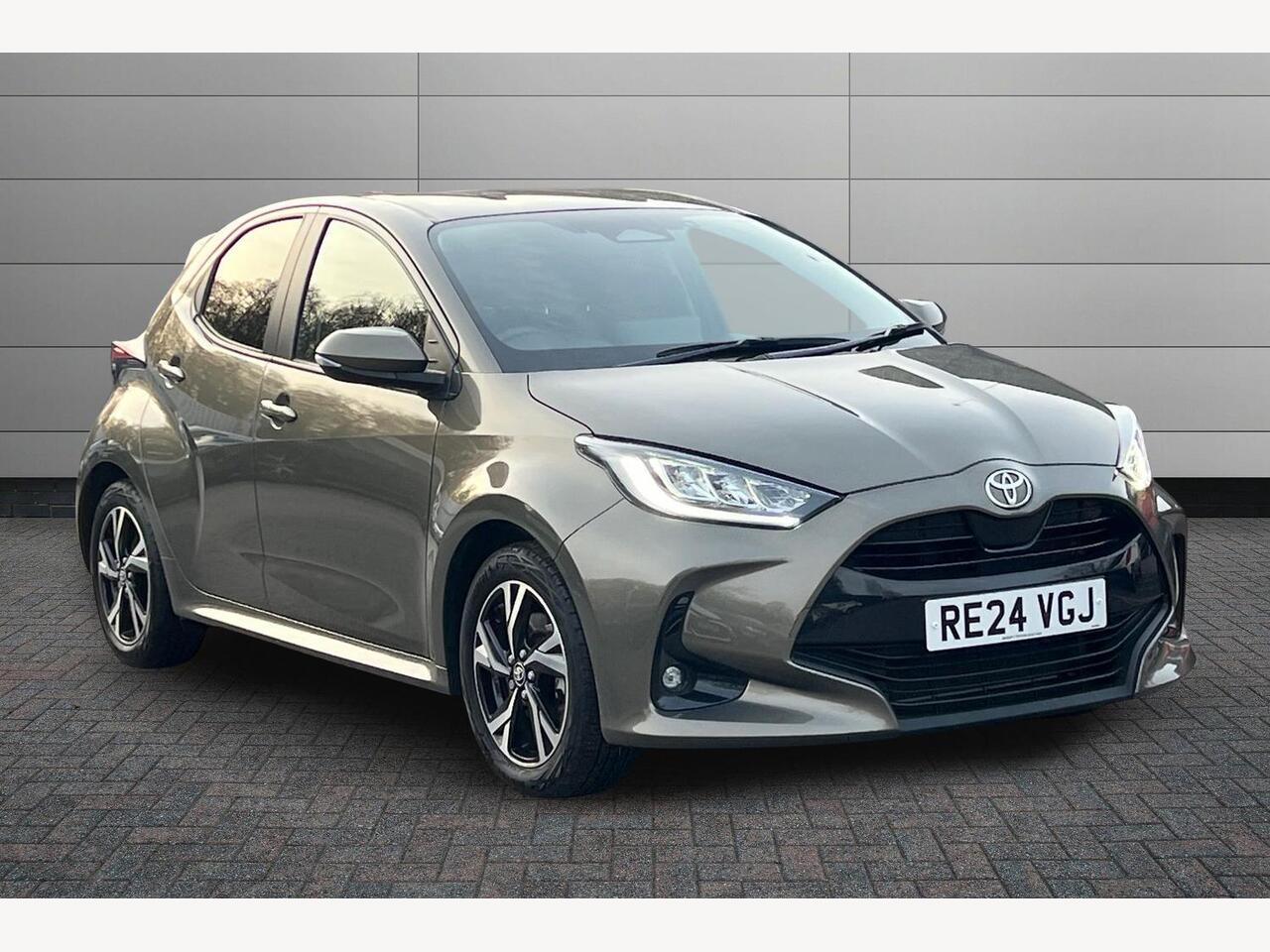 Main listing image - Toyota Yaris