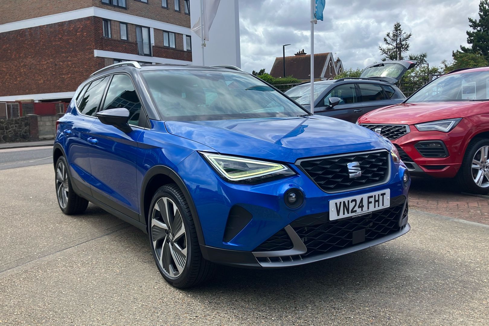 Main listing image - SEAT Arona