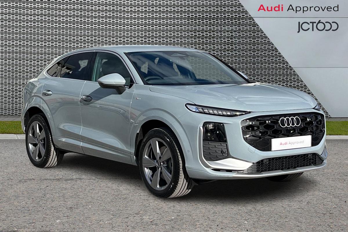 Main listing image - Audi Q3