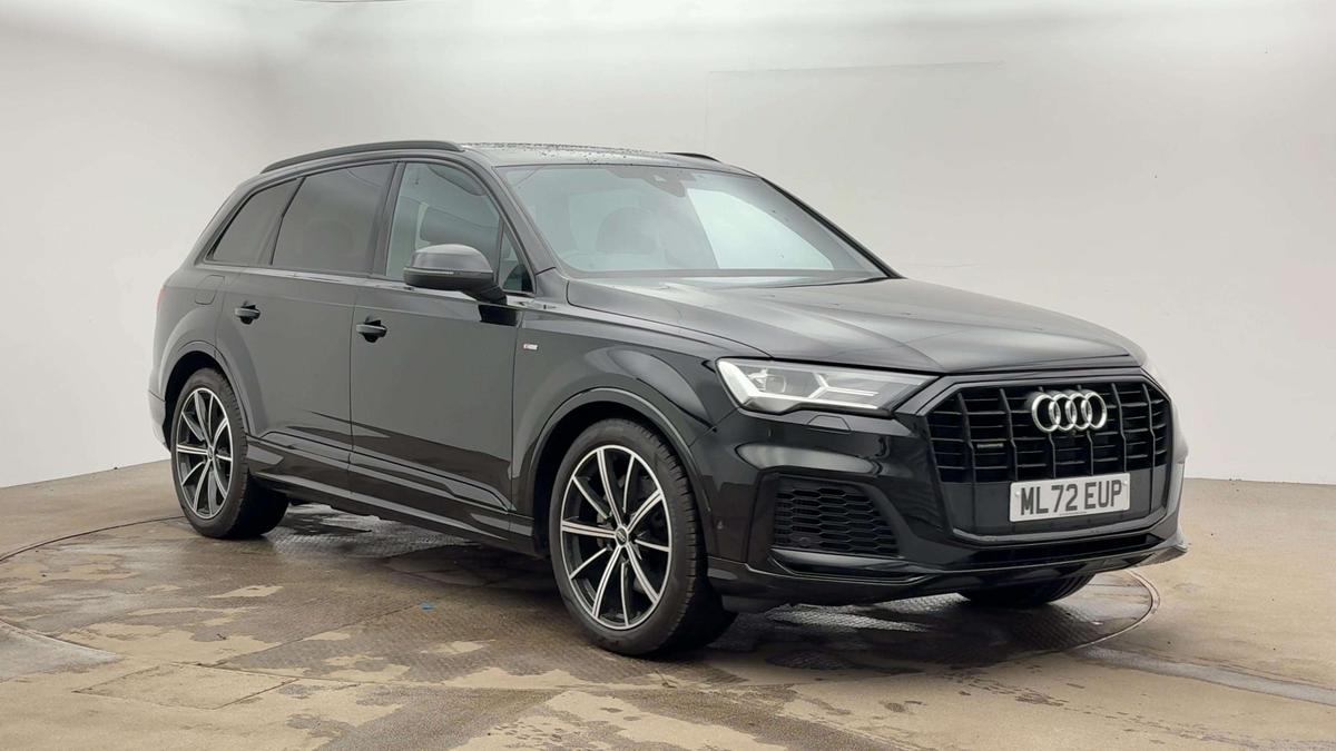 Main listing image - Audi Q7