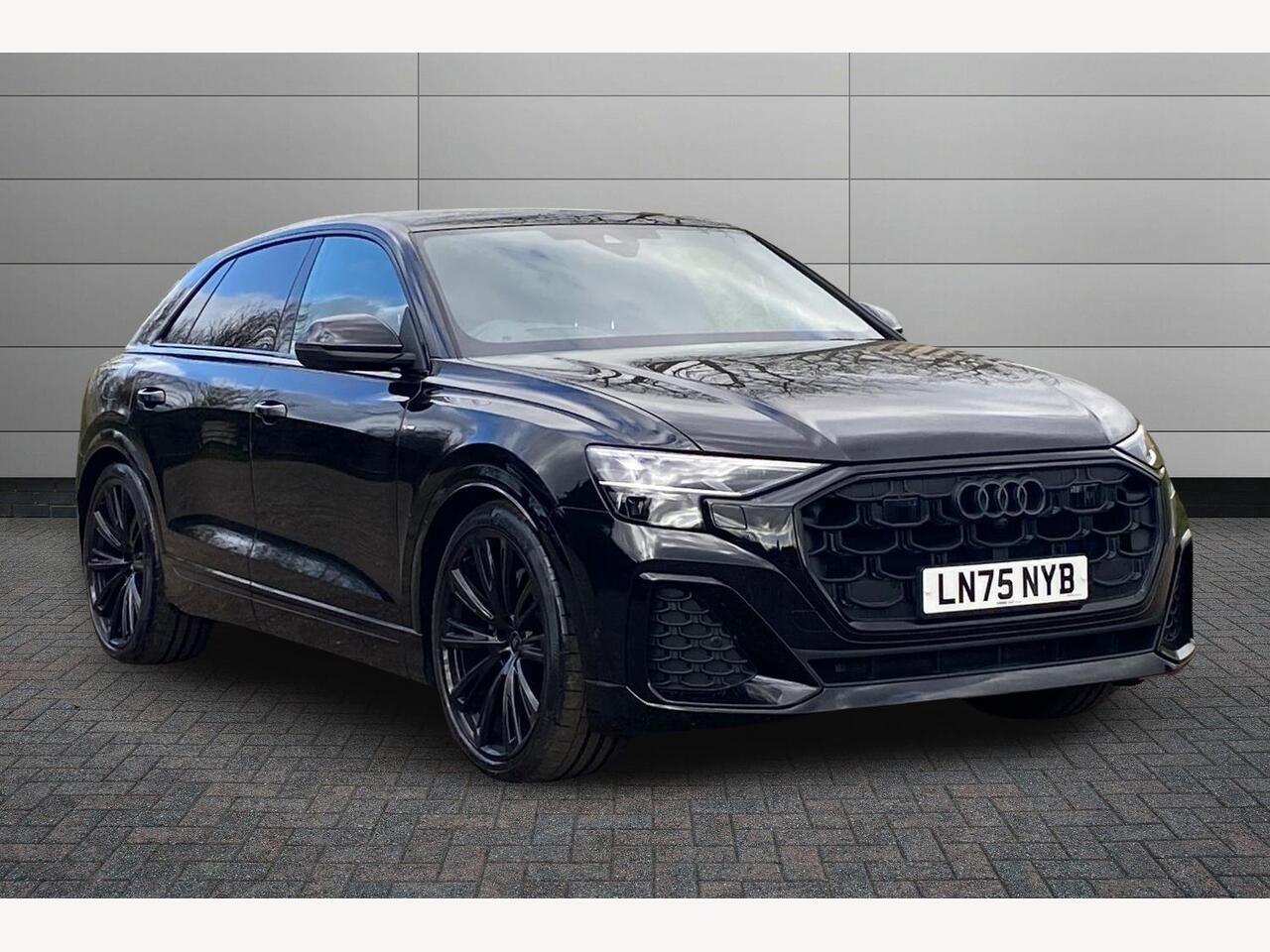 Main listing image - Audi Q8
