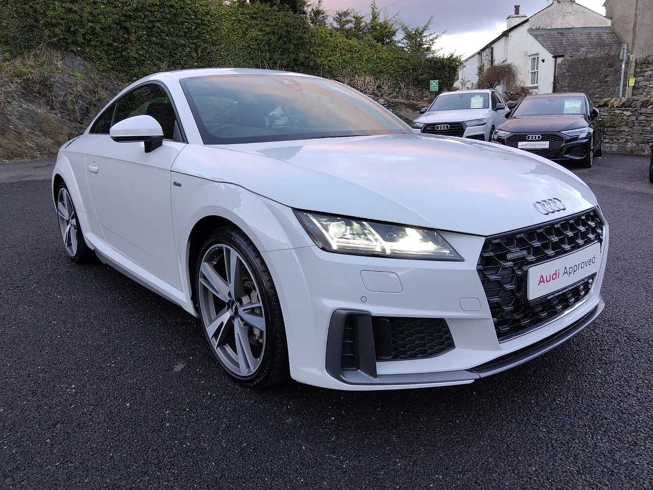 Main listing image - Audi TT