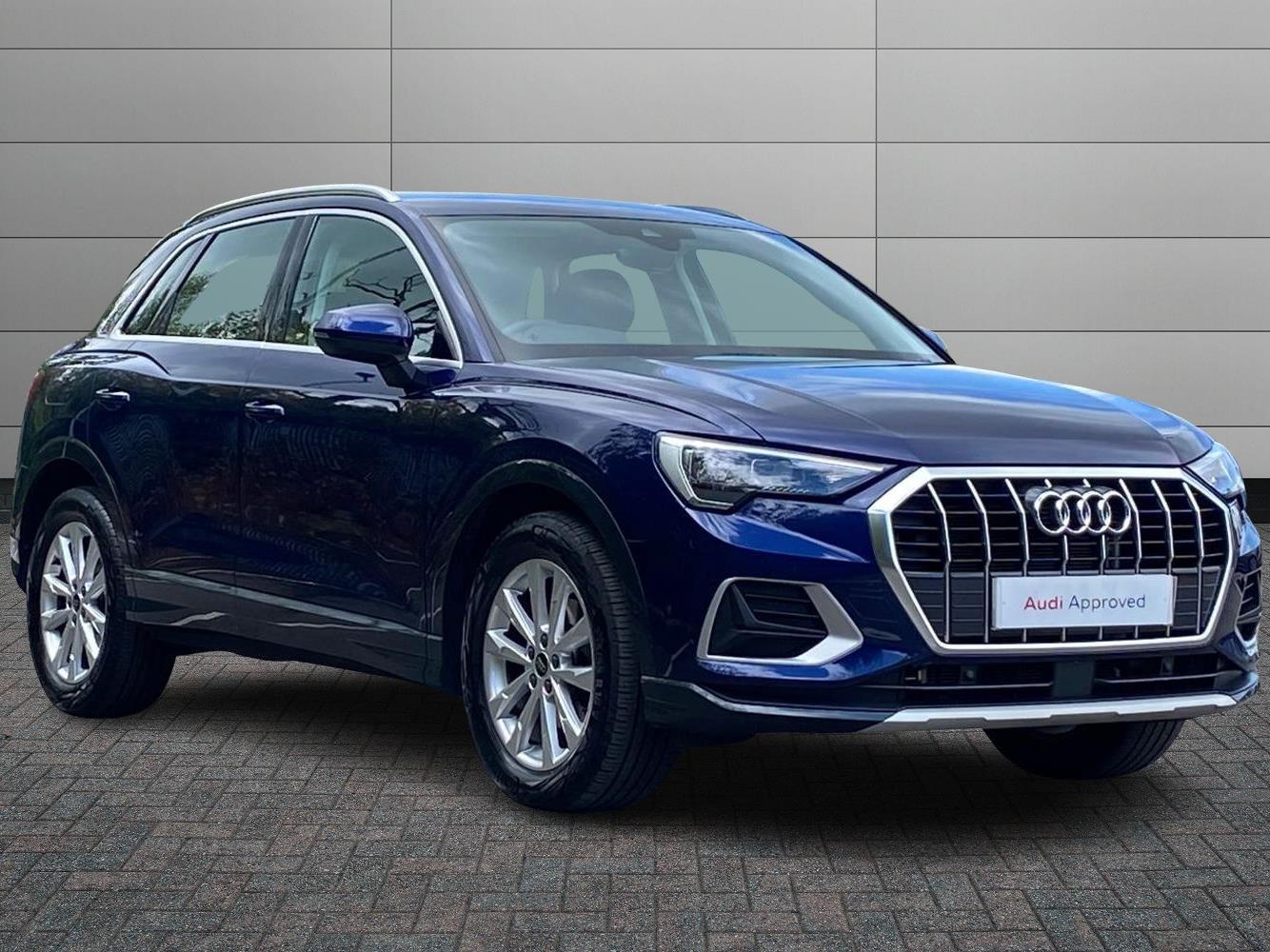 Main listing image - Audi Q3