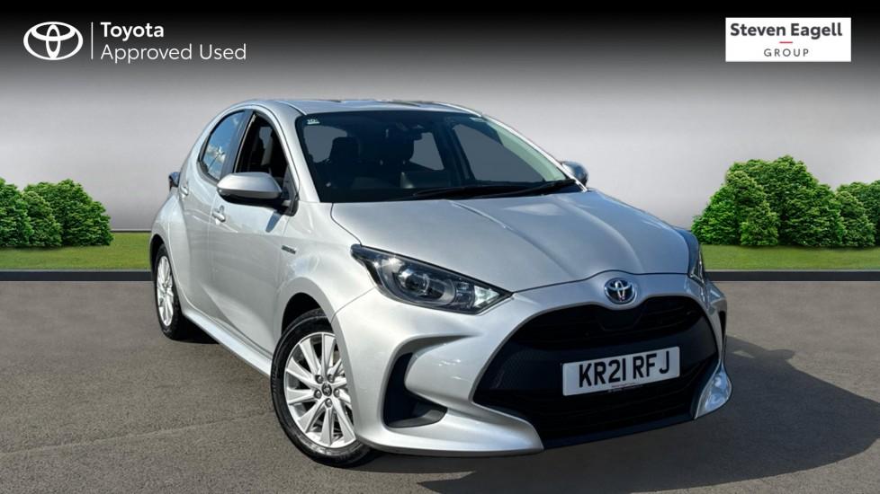 Main listing image - Toyota Yaris