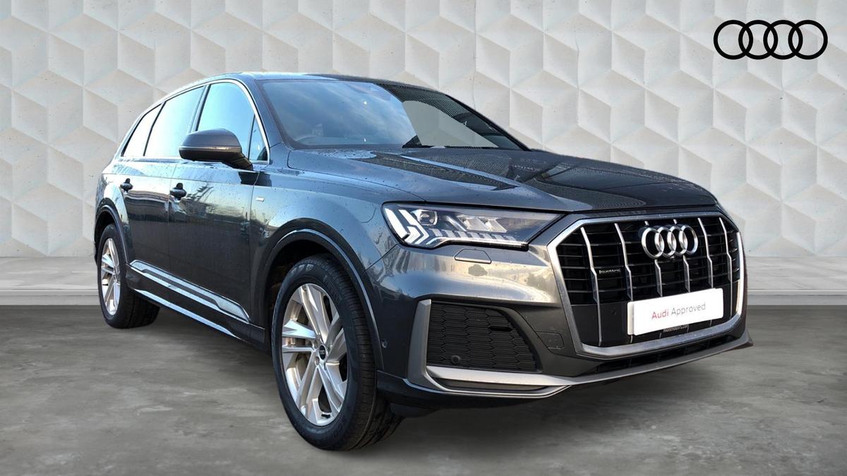 Main listing image - Audi Q7