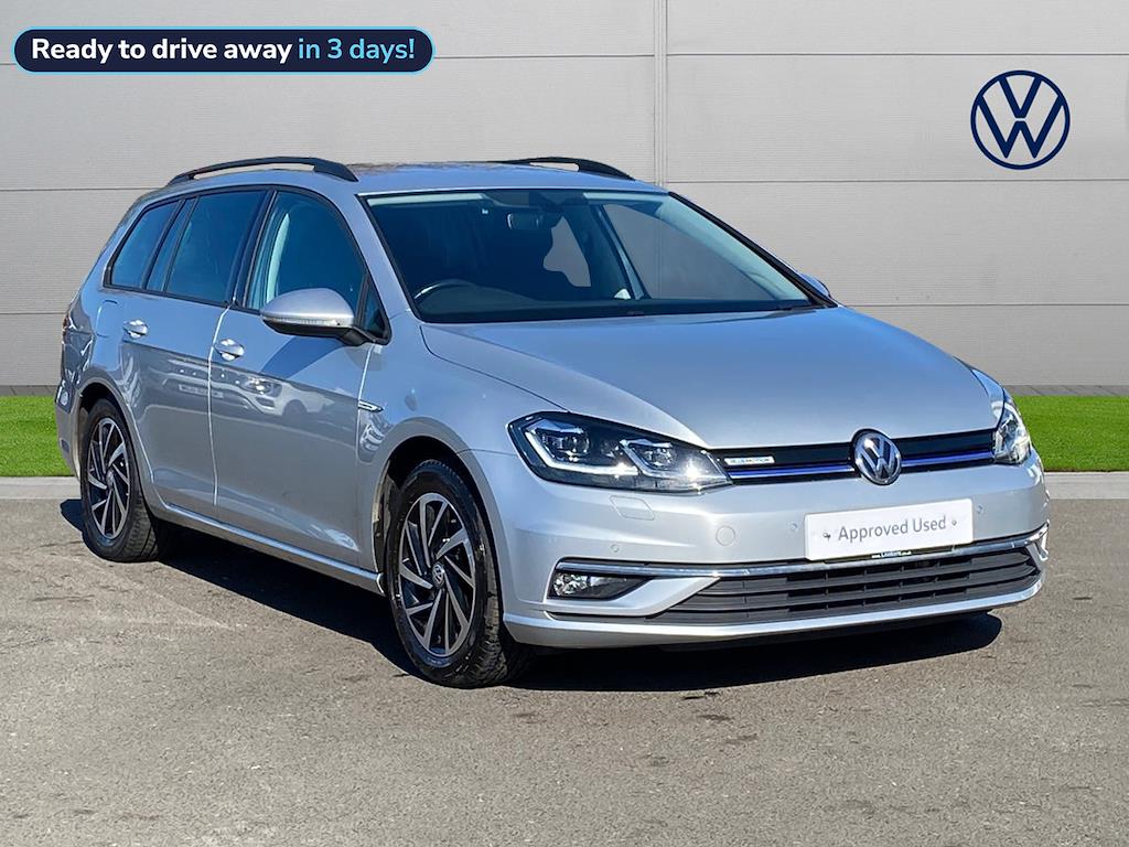 Main listing image - Volkswagen Golf Estate