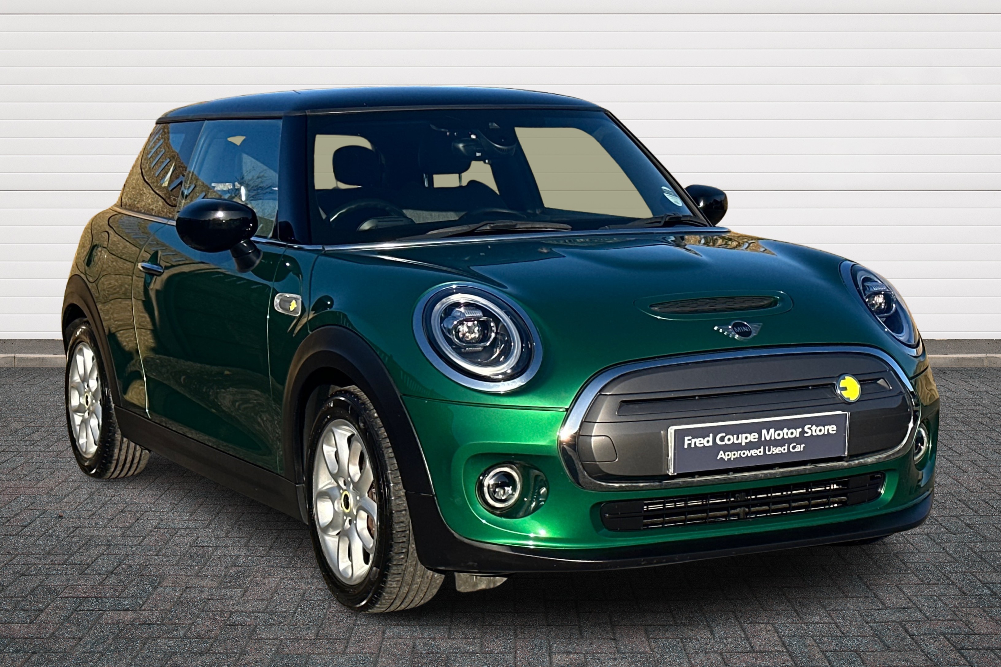 Main listing image - MINI Electric