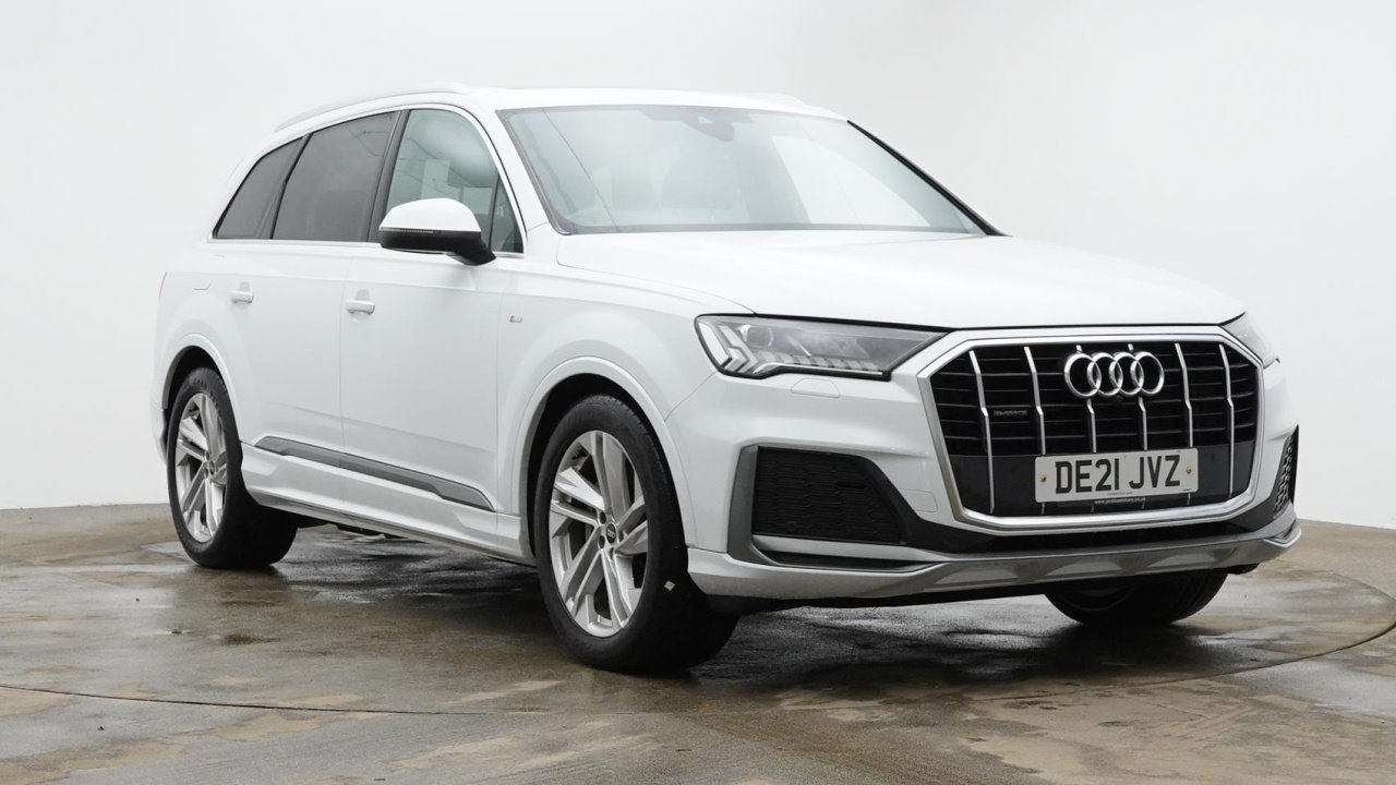 Main listing image - Audi Q7