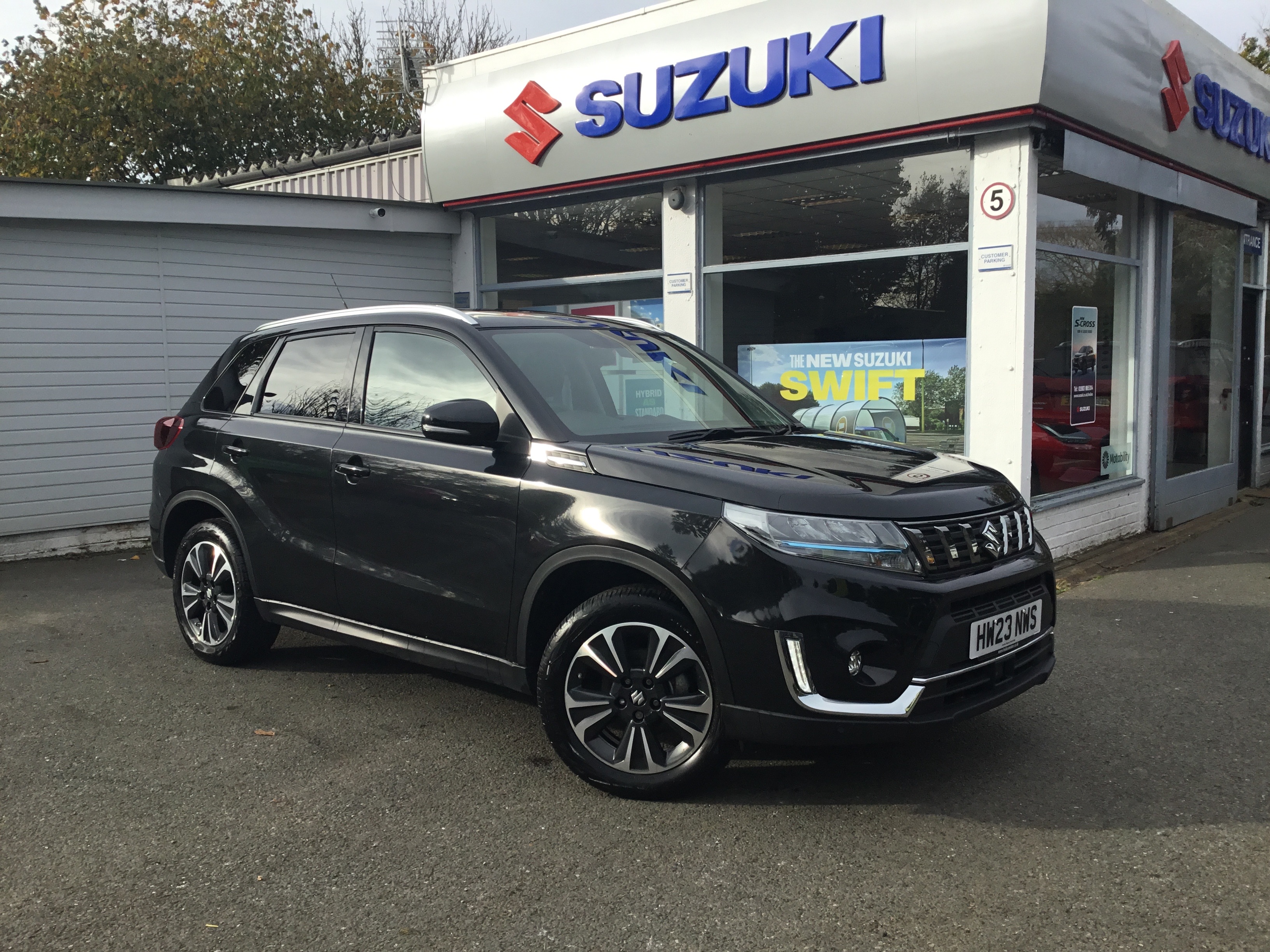 Main listing image - Suzuki Vitara