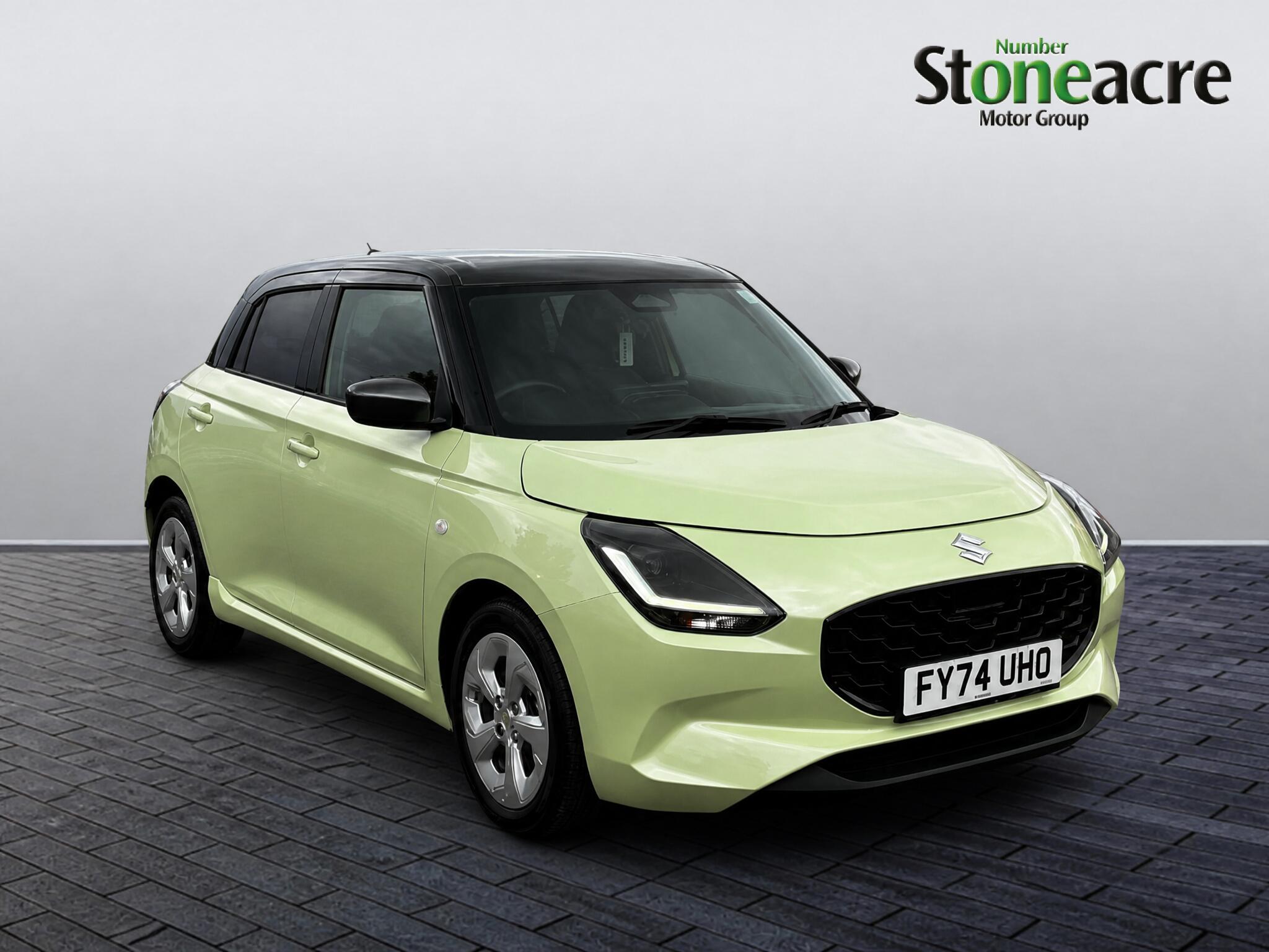 Main listing image - Suzuki Swift