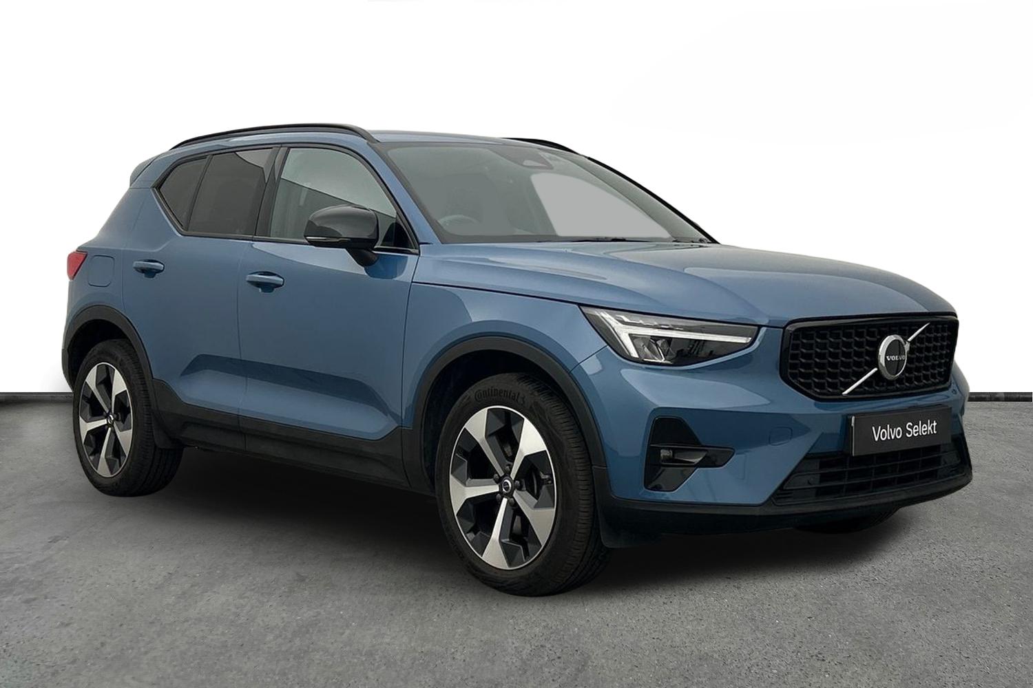 Main listing image - Volvo XC40
