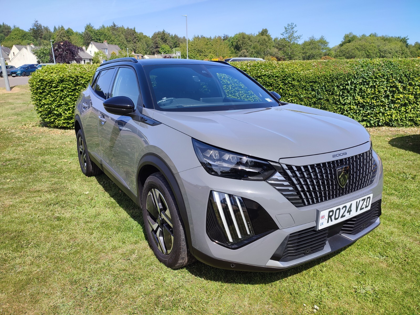 Main listing image - Peugeot 2008