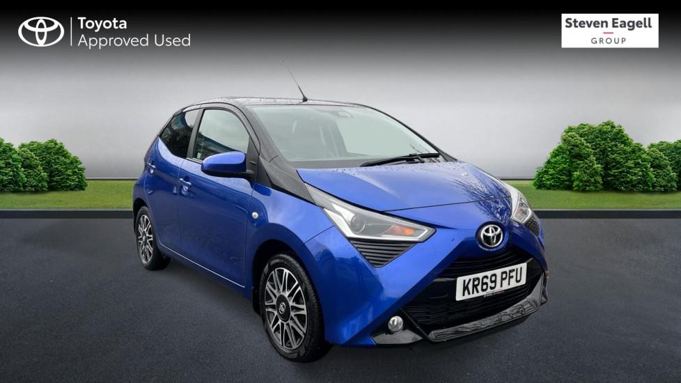 Main listing image - Toyota Aygo