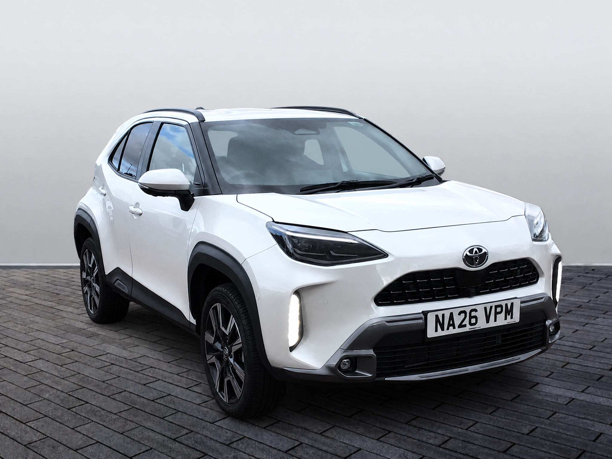 Main listing image - Toyota Yaris Cross