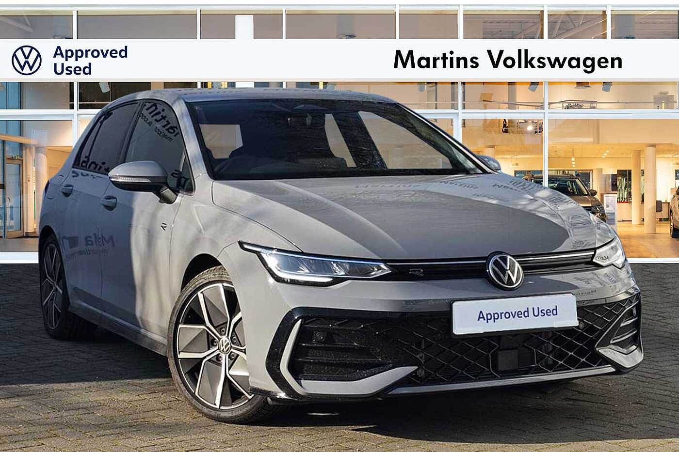 Main listing image - Volkswagen Golf