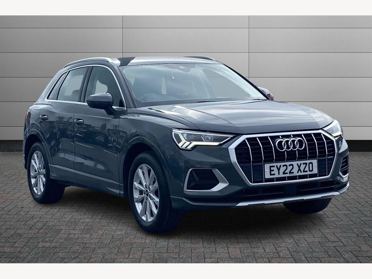 Main listing image - Audi Q3