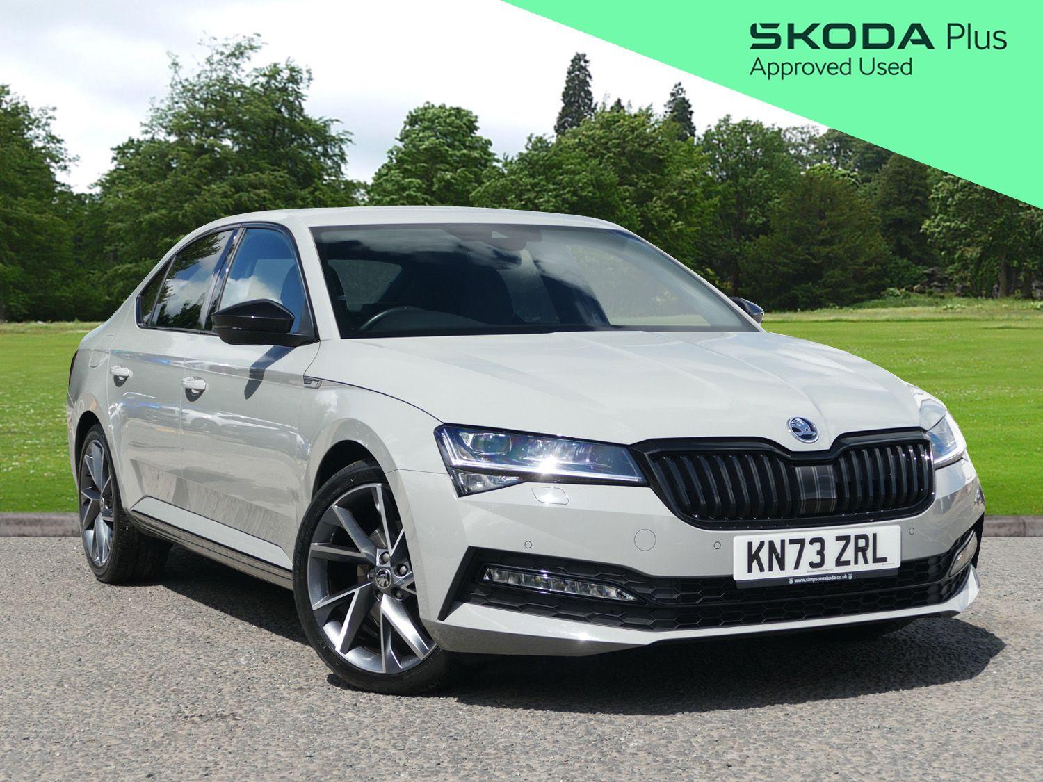 Main listing image - Skoda Superb