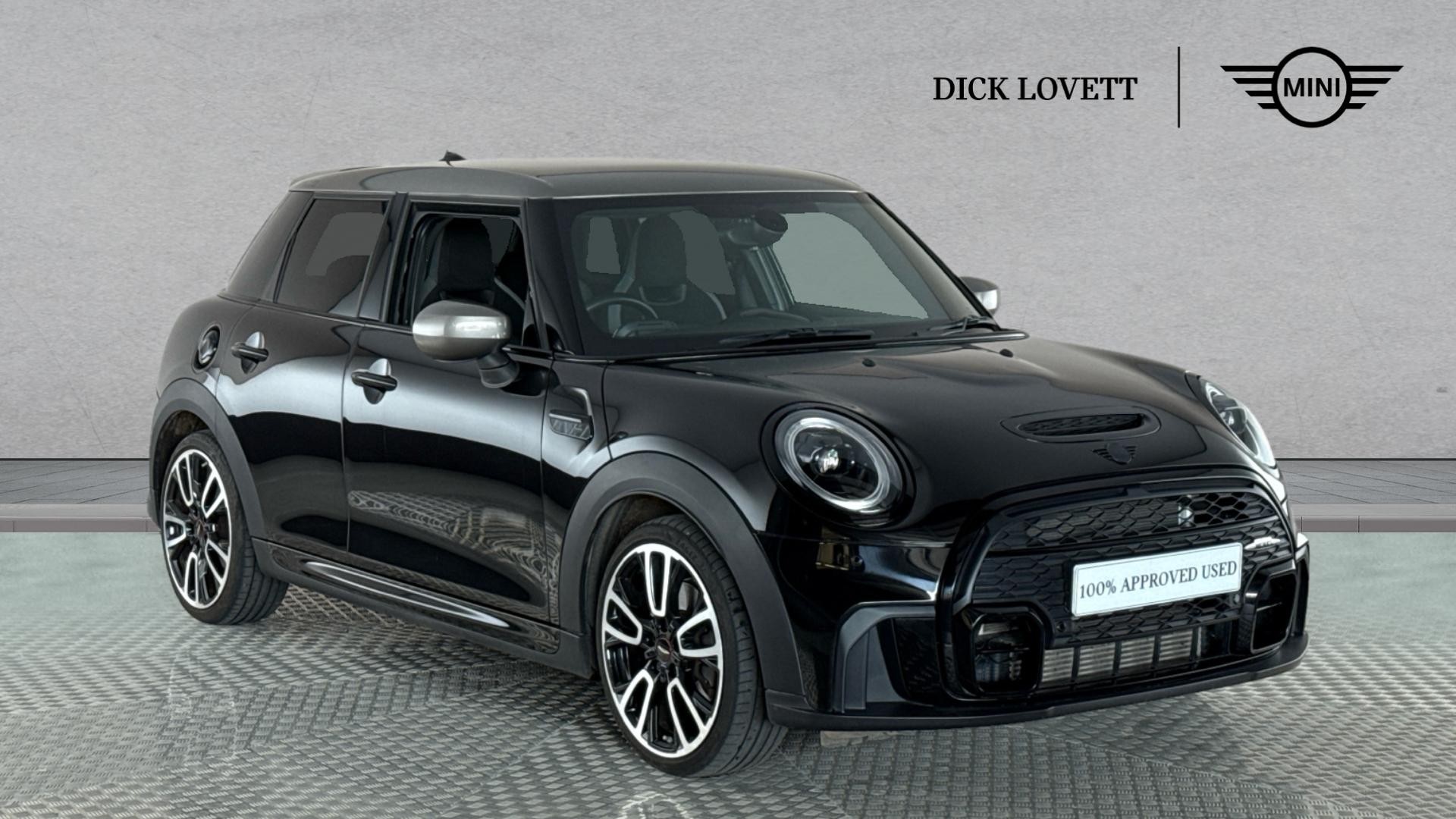 Main listing image - MINI Hatchback 5dr