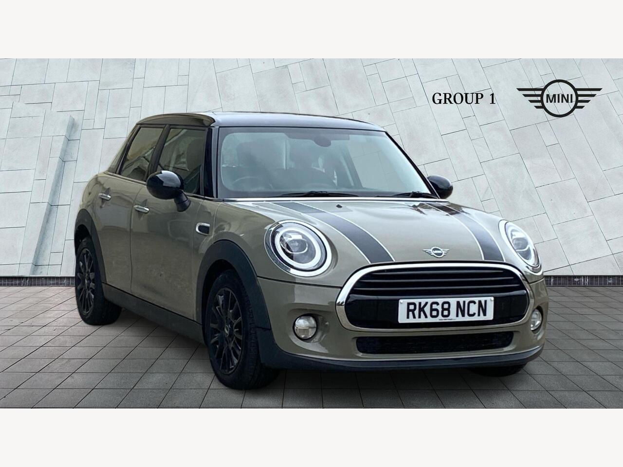 Main listing image - MINI Hatchback