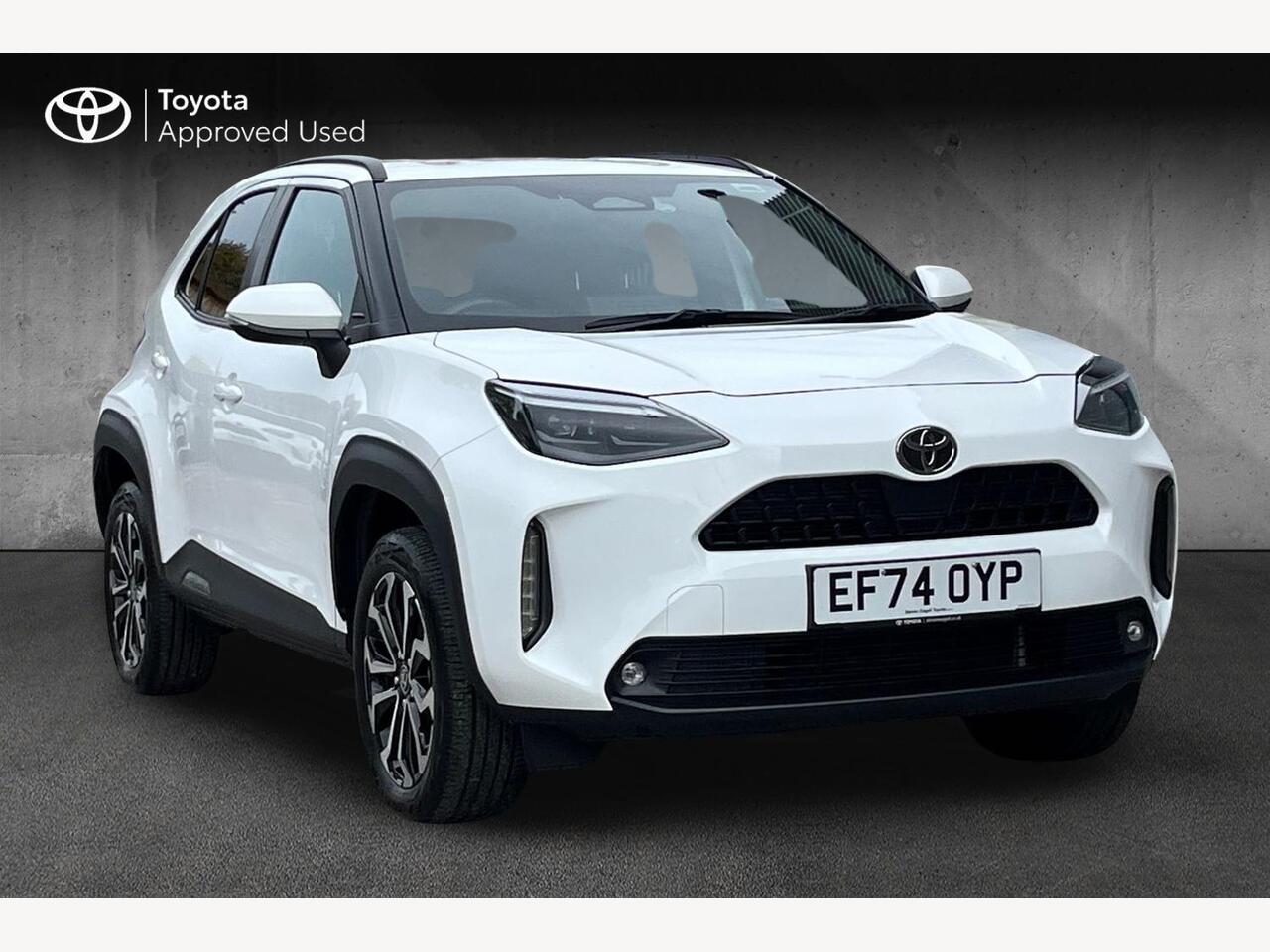 Main listing image - Toyota Yaris Cross