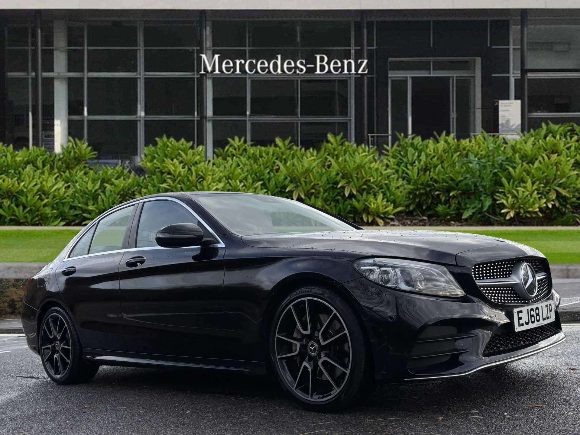 Main listing image - Mercedes-Benz C-Class