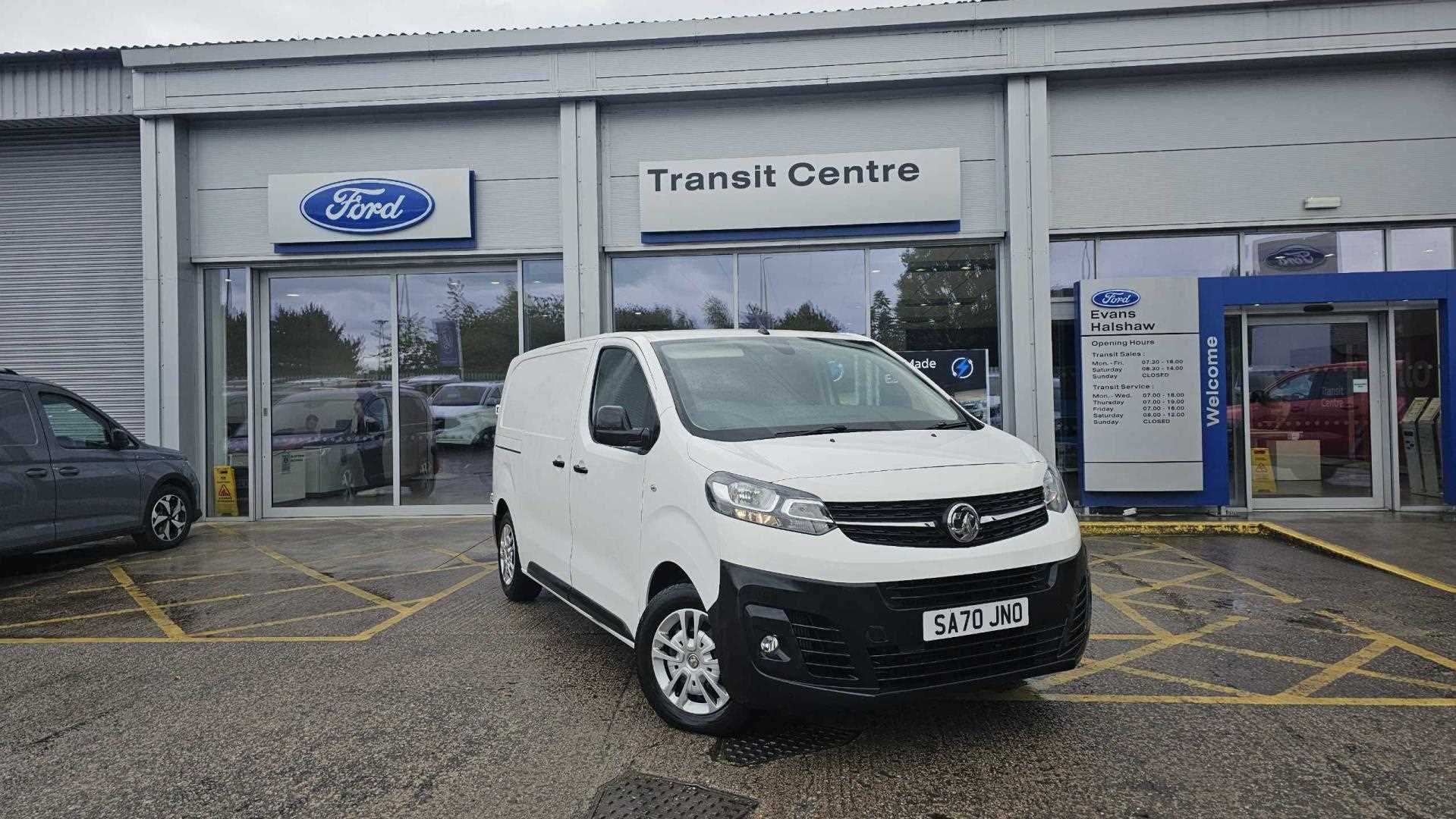 Main listing image - Vauxhall Vivaro